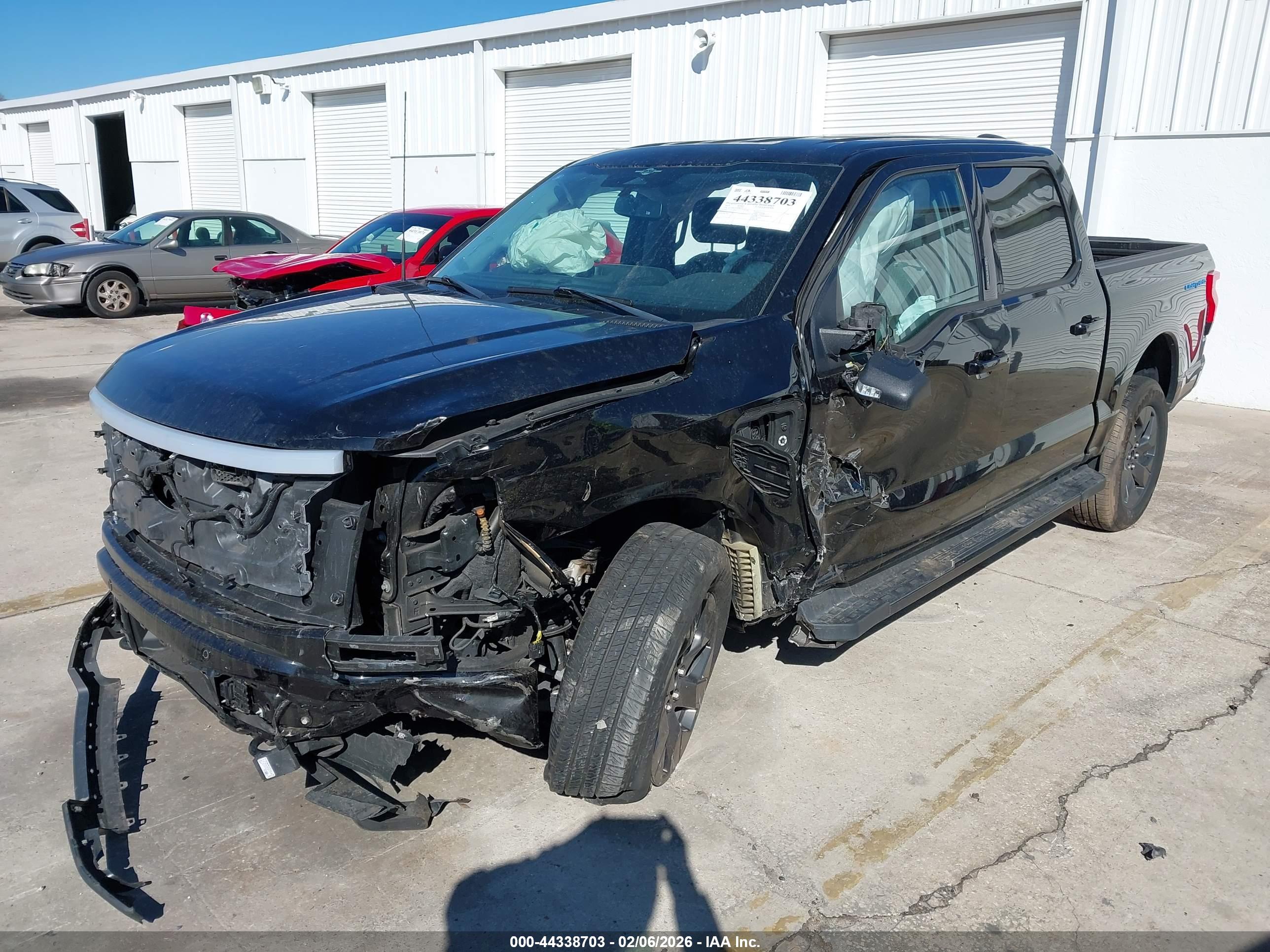 FORD F-150 image 2