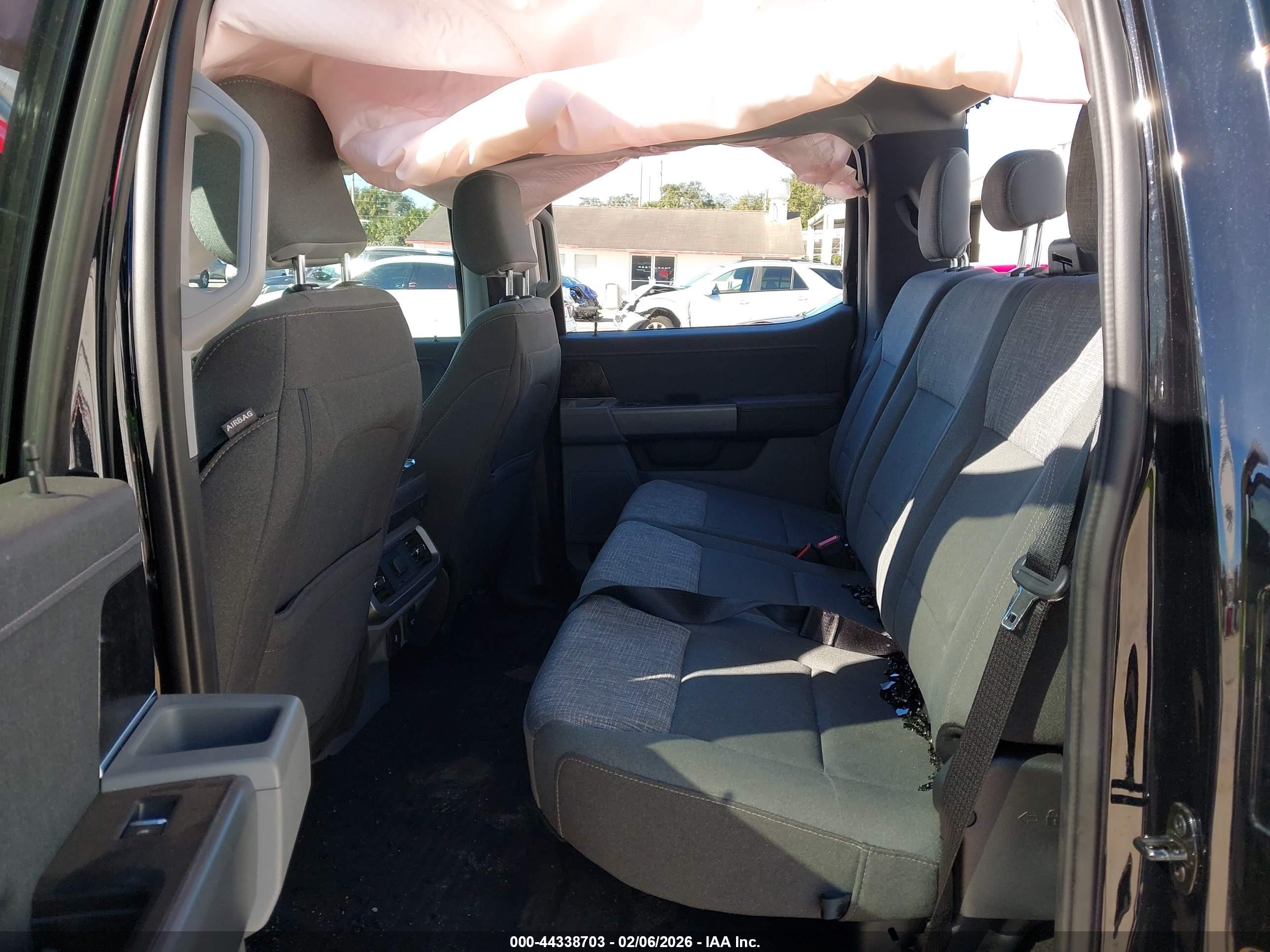 FORD F-150 image 8