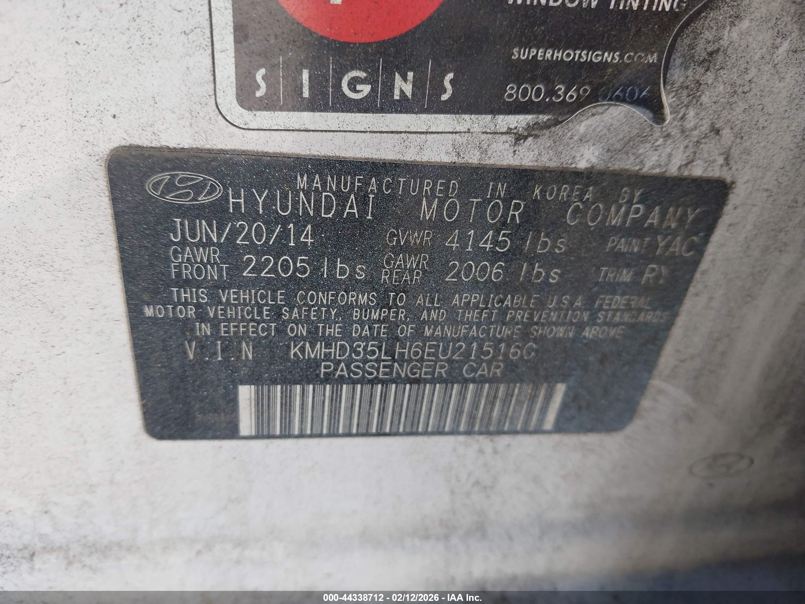 HYUNDAI ELANTRA image 9