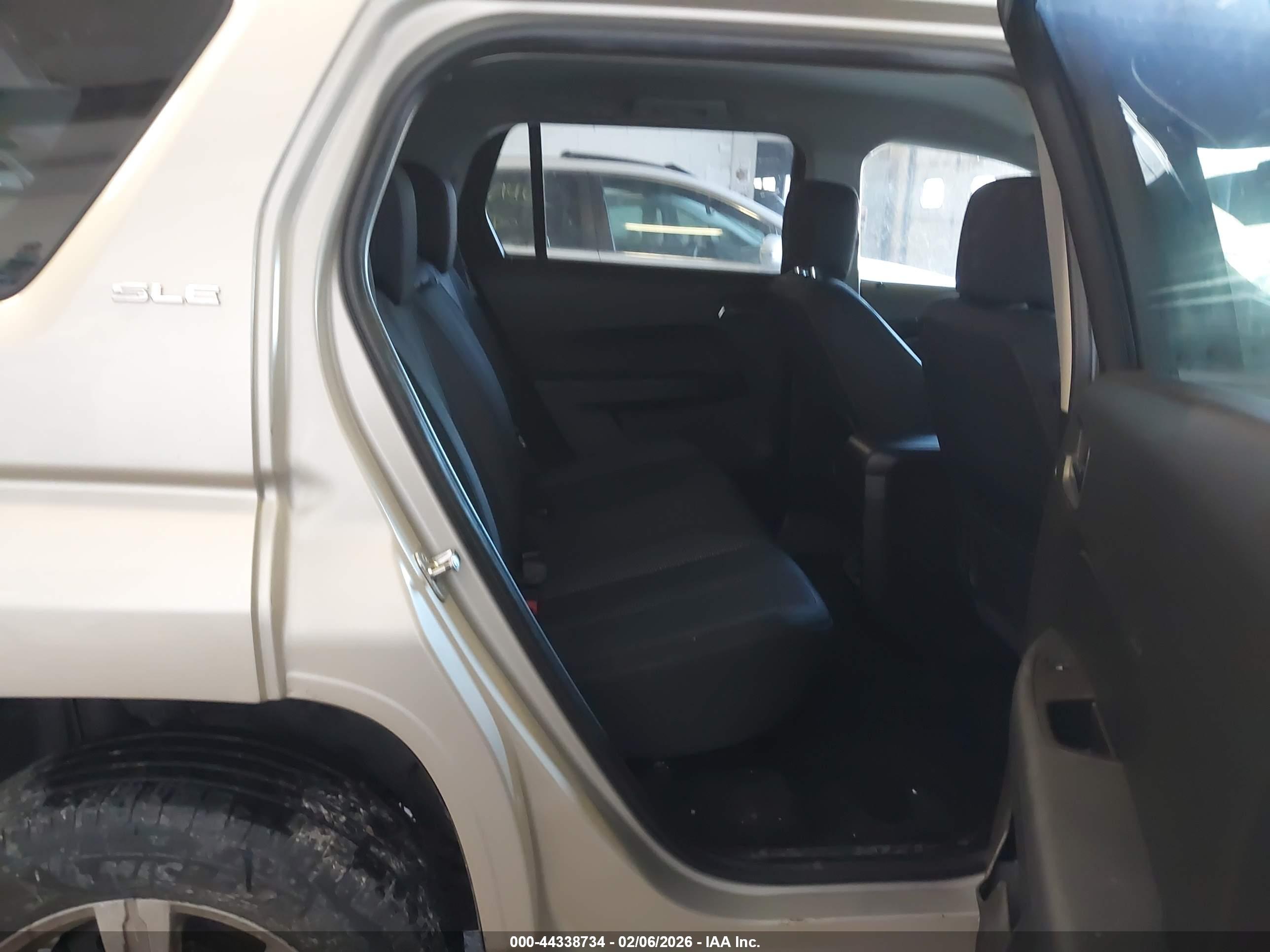 GMC TERRAIN image 8