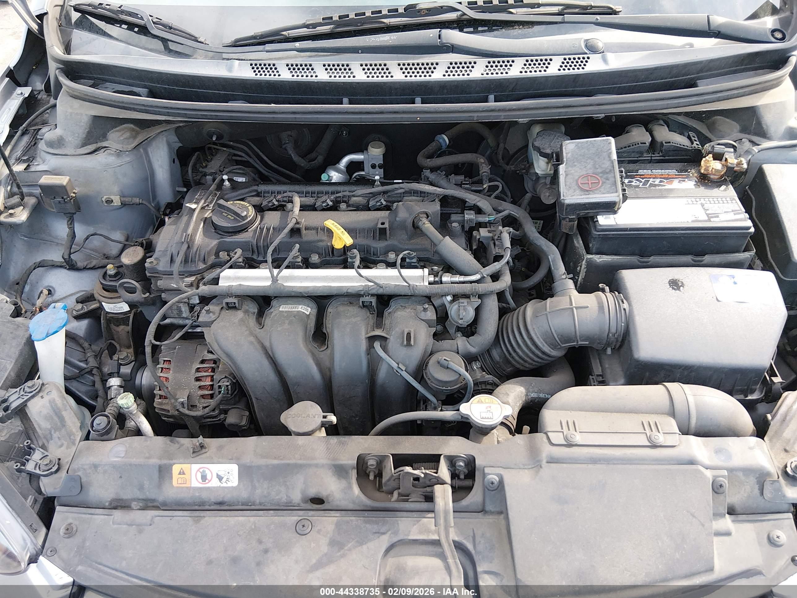 HYUNDAI ELANTRA image 10