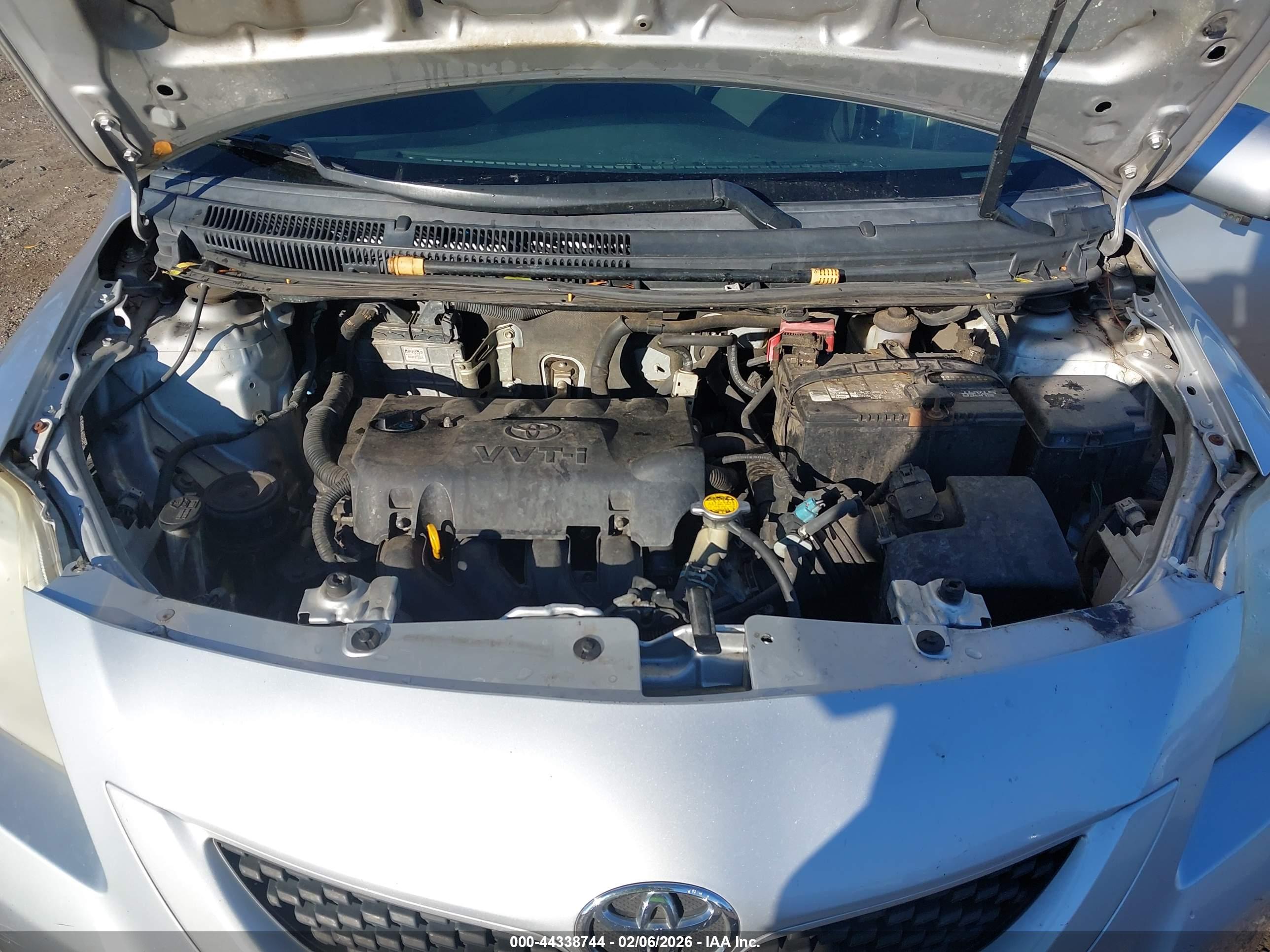 TOYOTA YARIS image 10