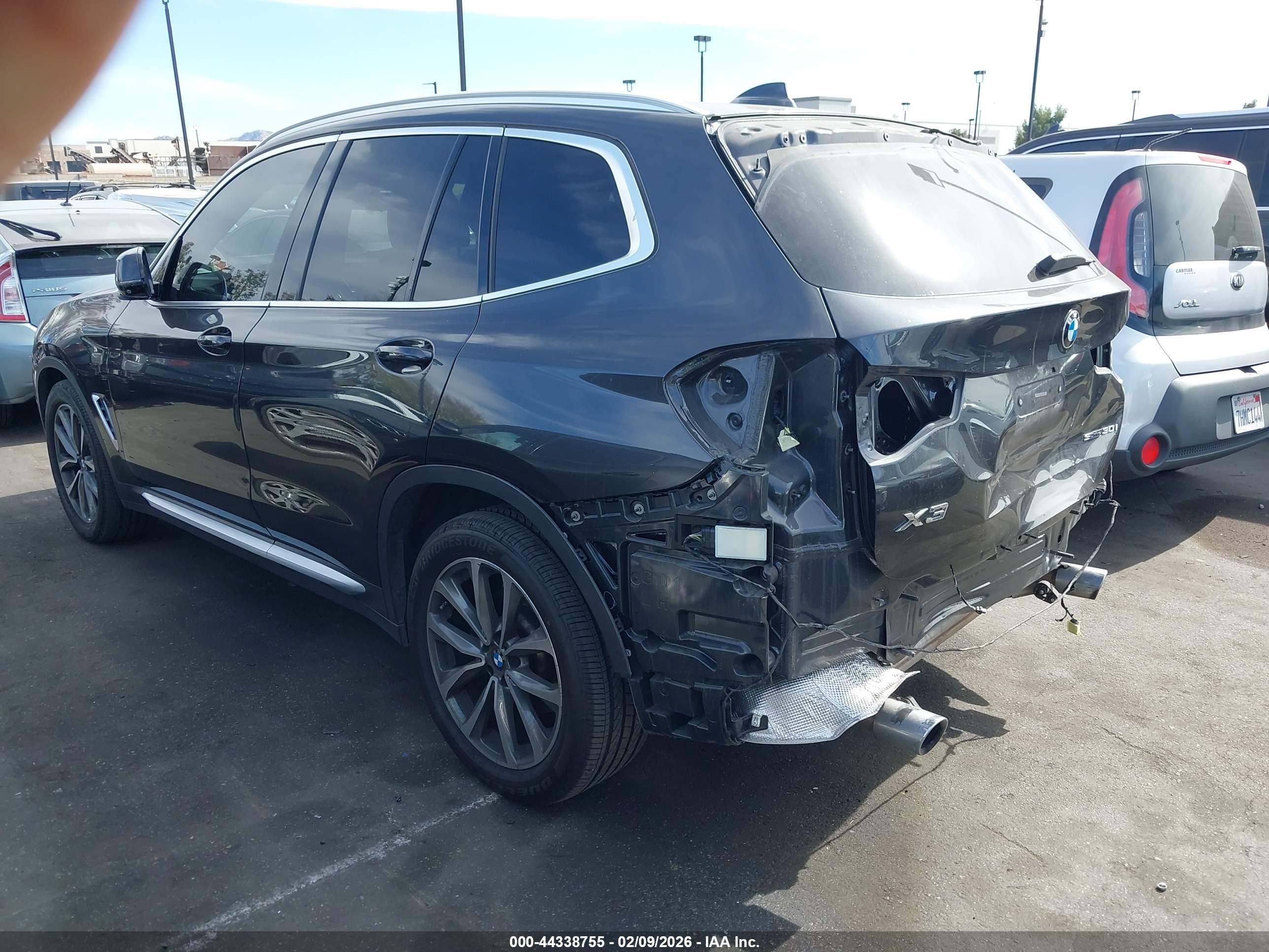 BMW X3 image 3