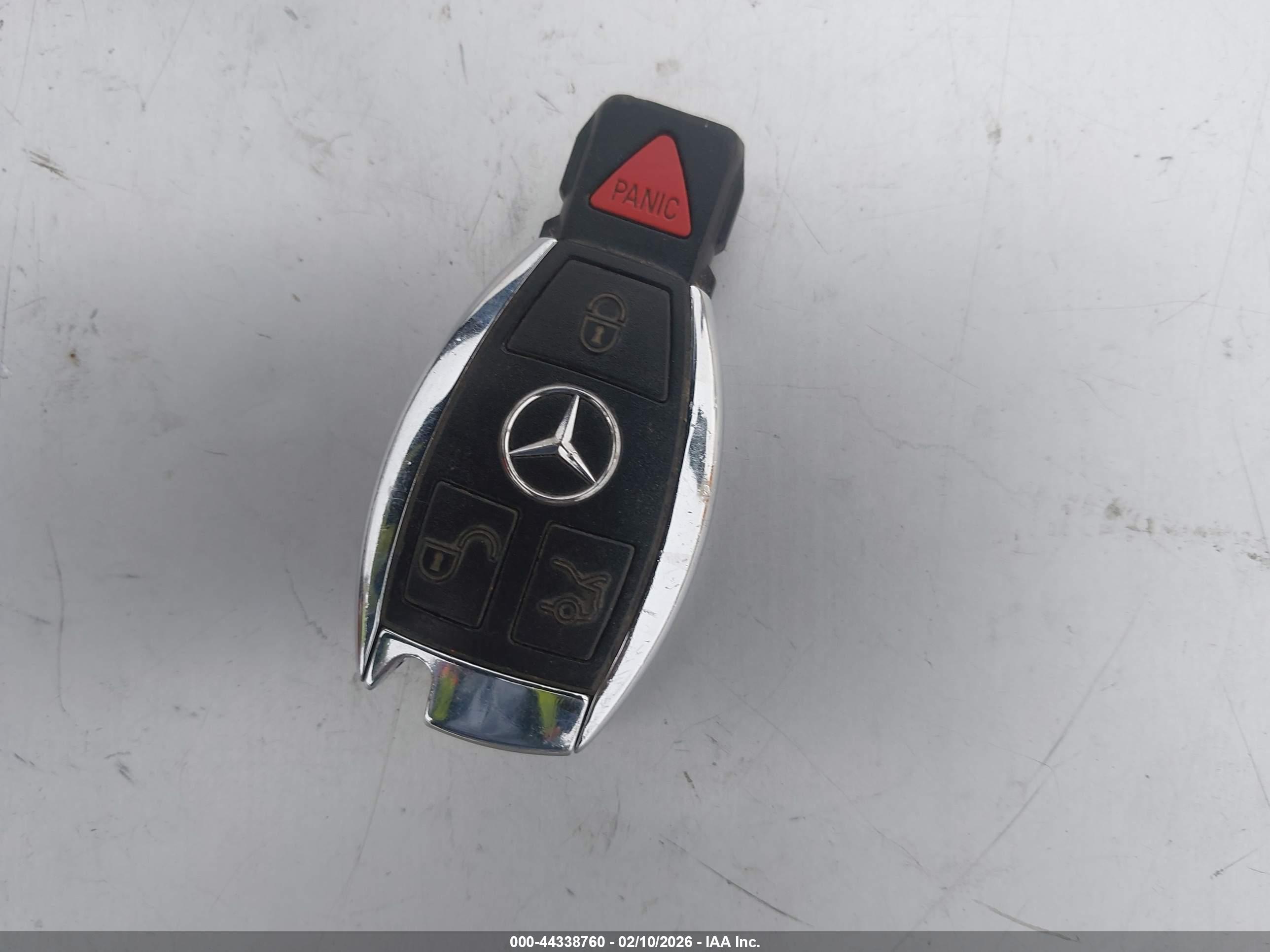 MERCEDES-BENZ GLK image 11