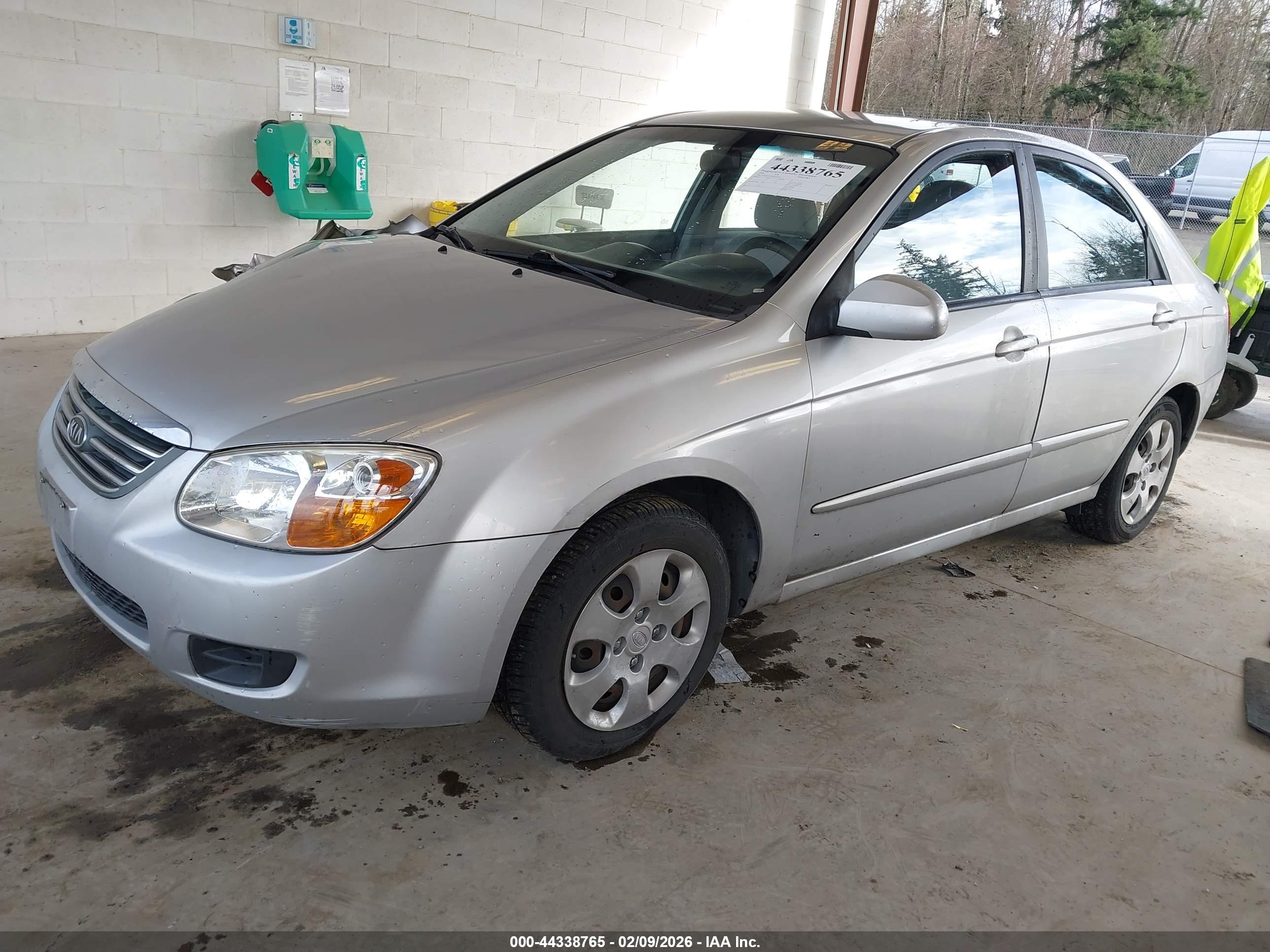 KIA SPECTRA image 2