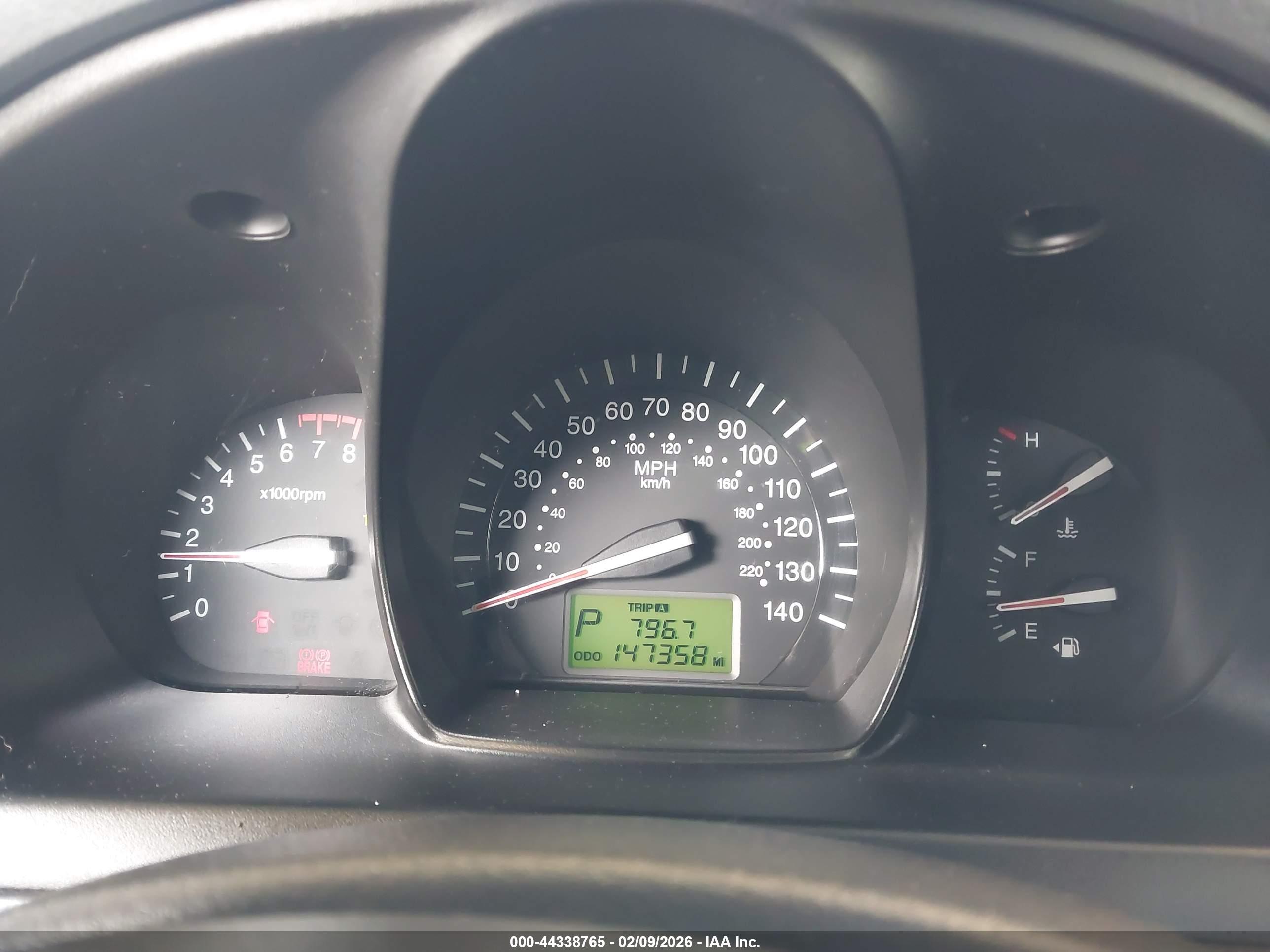 KIA SPECTRA image 7