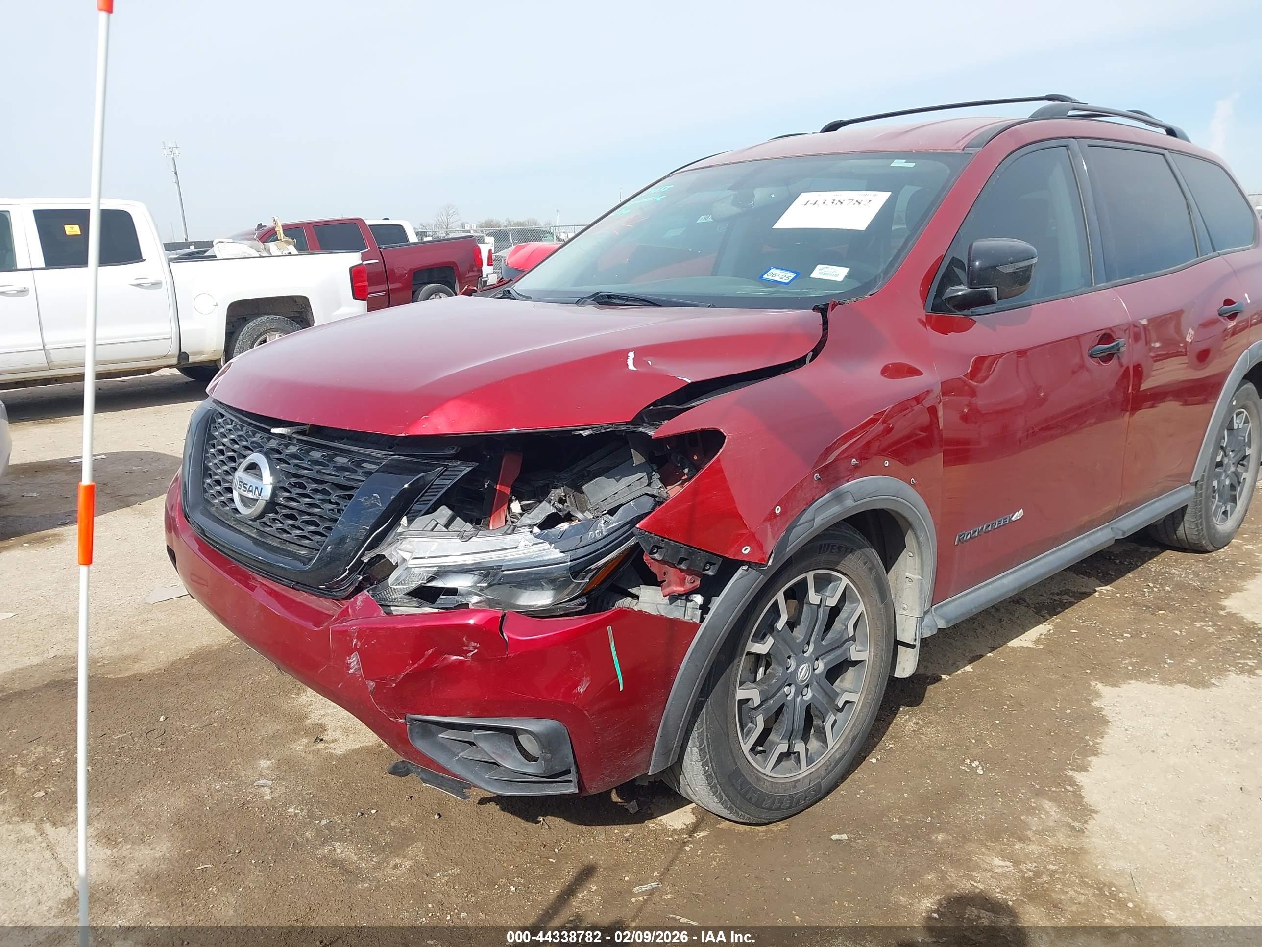 NISSAN PATHFINDER image 6