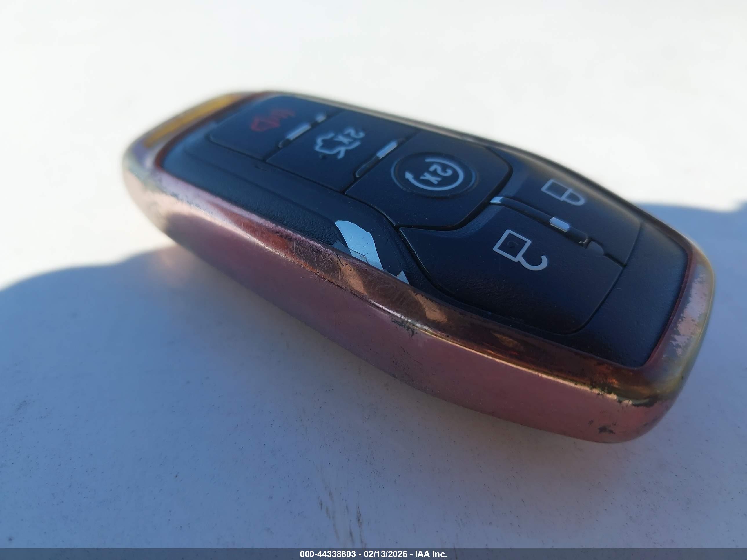 FORD FUSION image 11