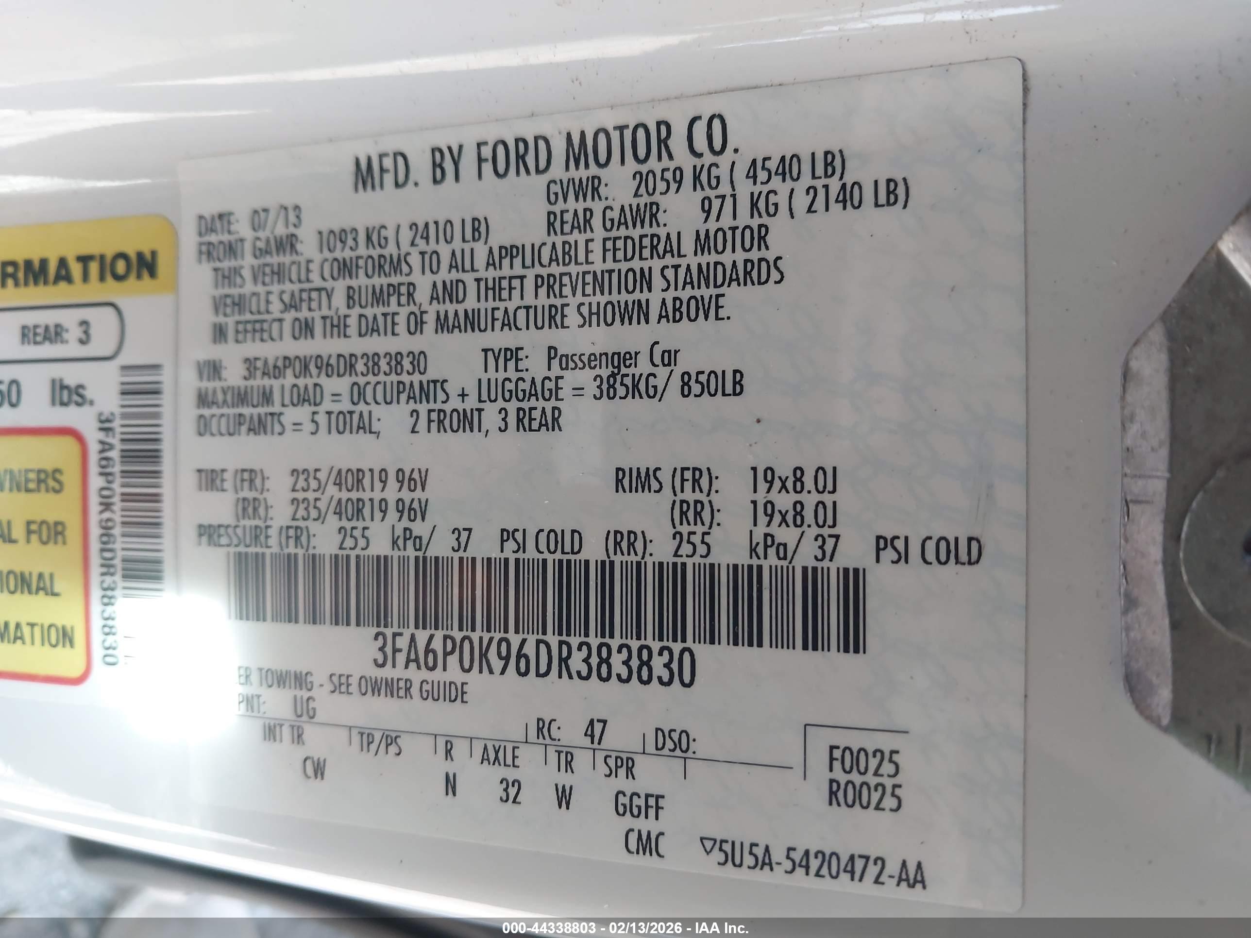 FORD FUSION image 9