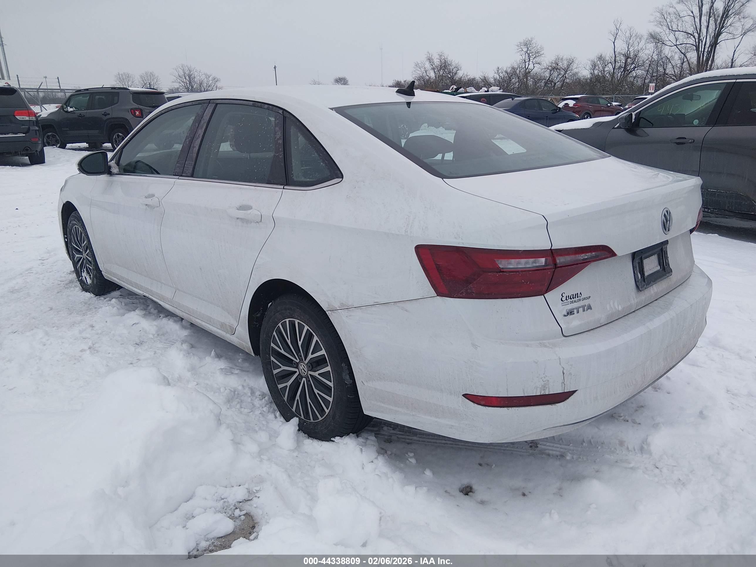 VOLKSWAGEN JETTA image 3