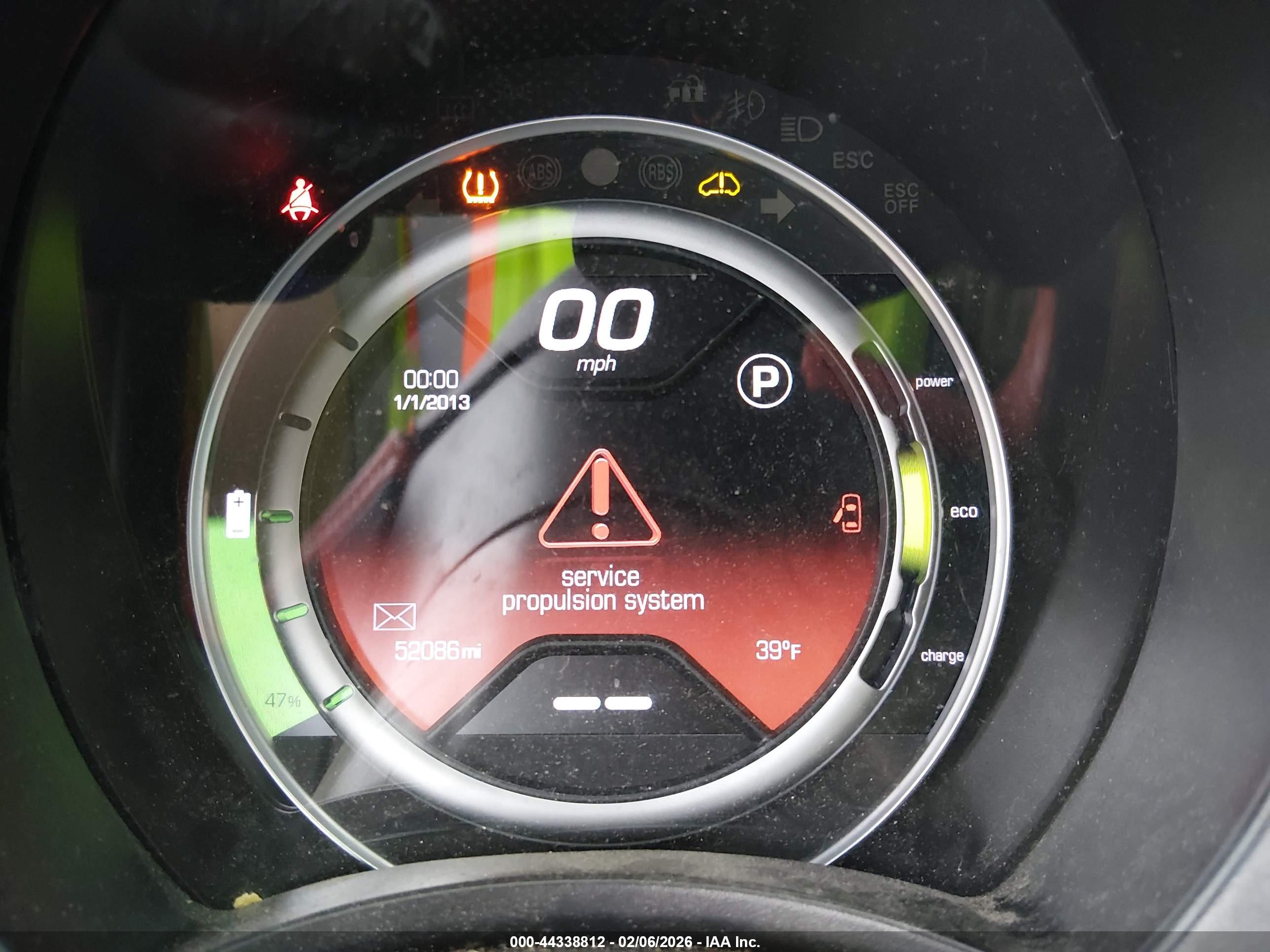 FIAT 500E image 7