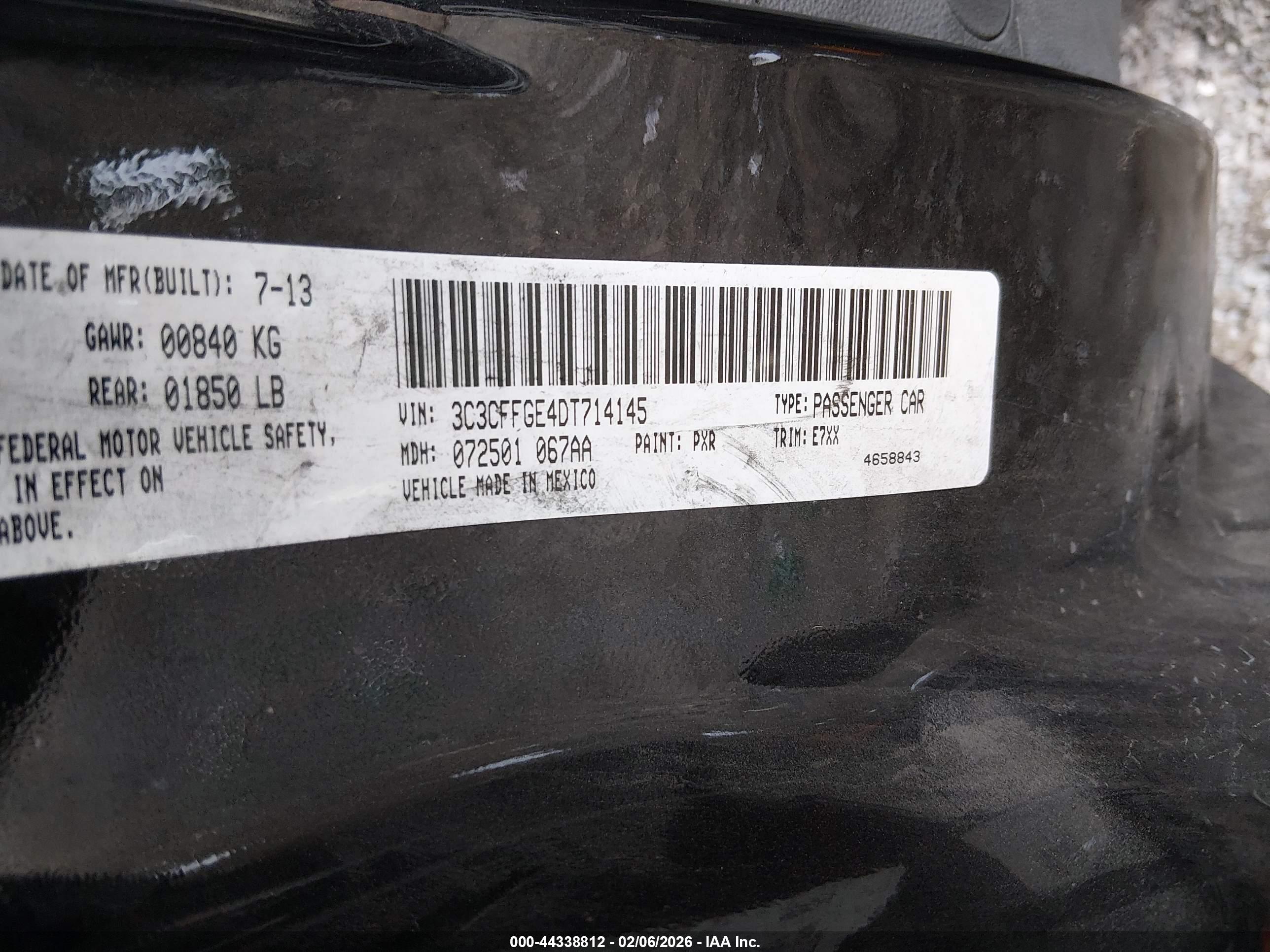 FIAT 500E image 9