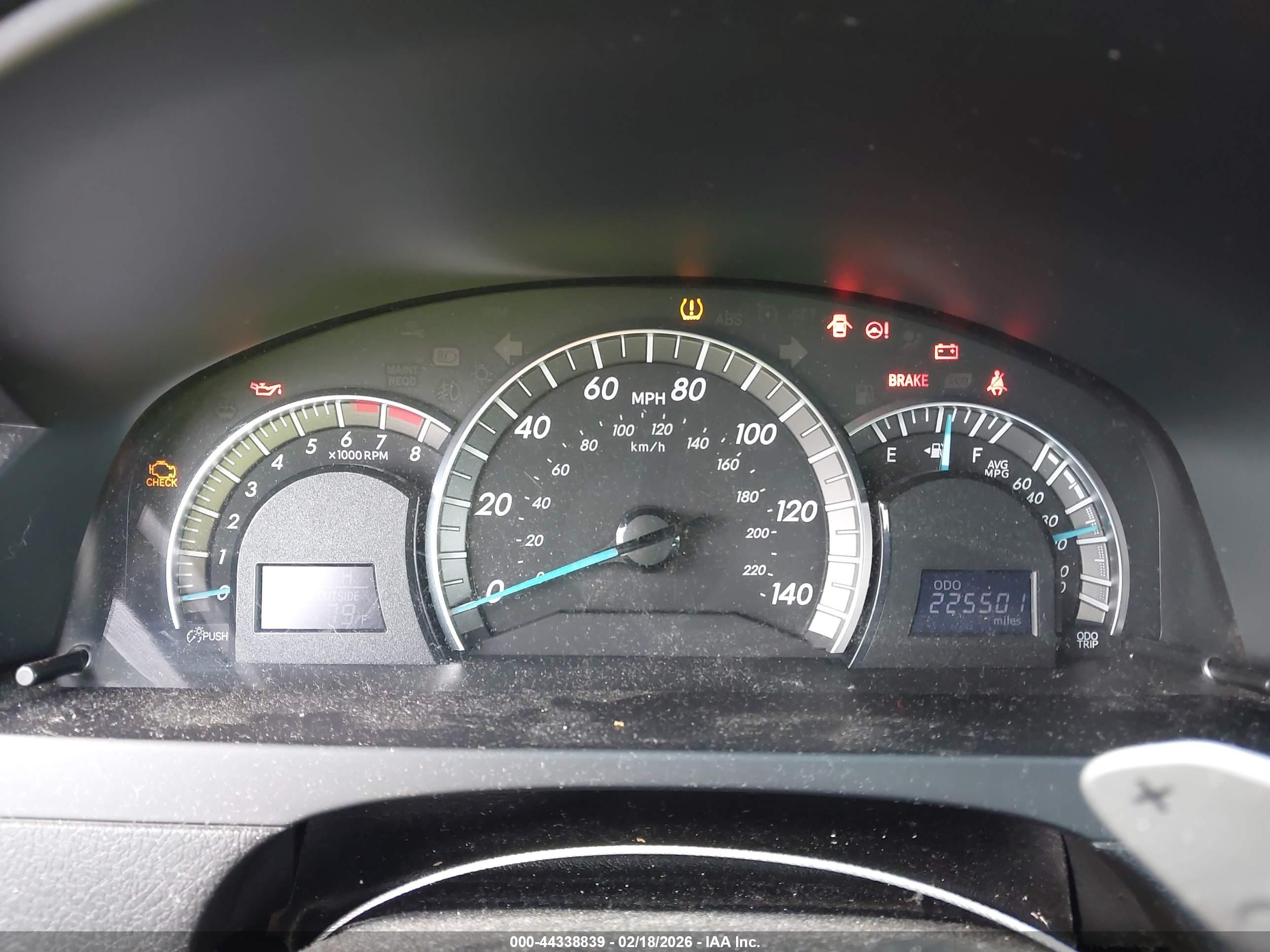 TOYOTA CAMRY image 7