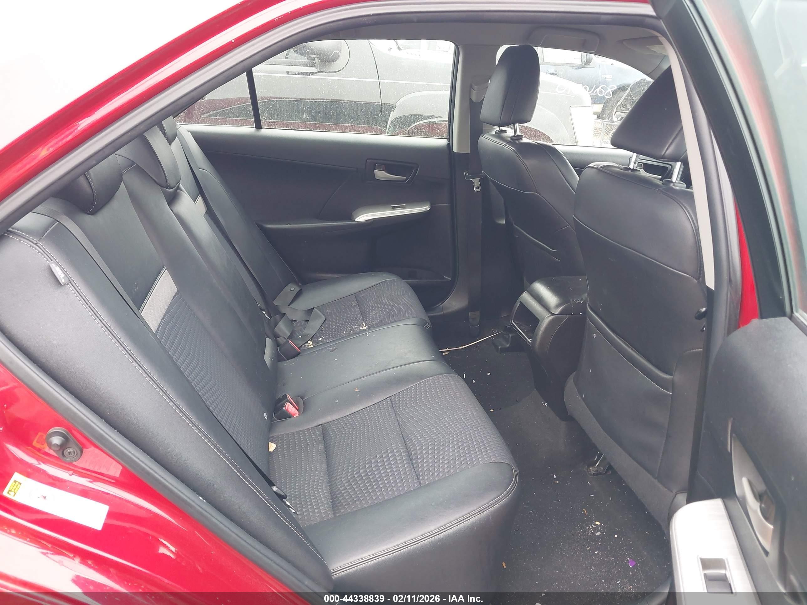 TOYOTA CAMRY image 8