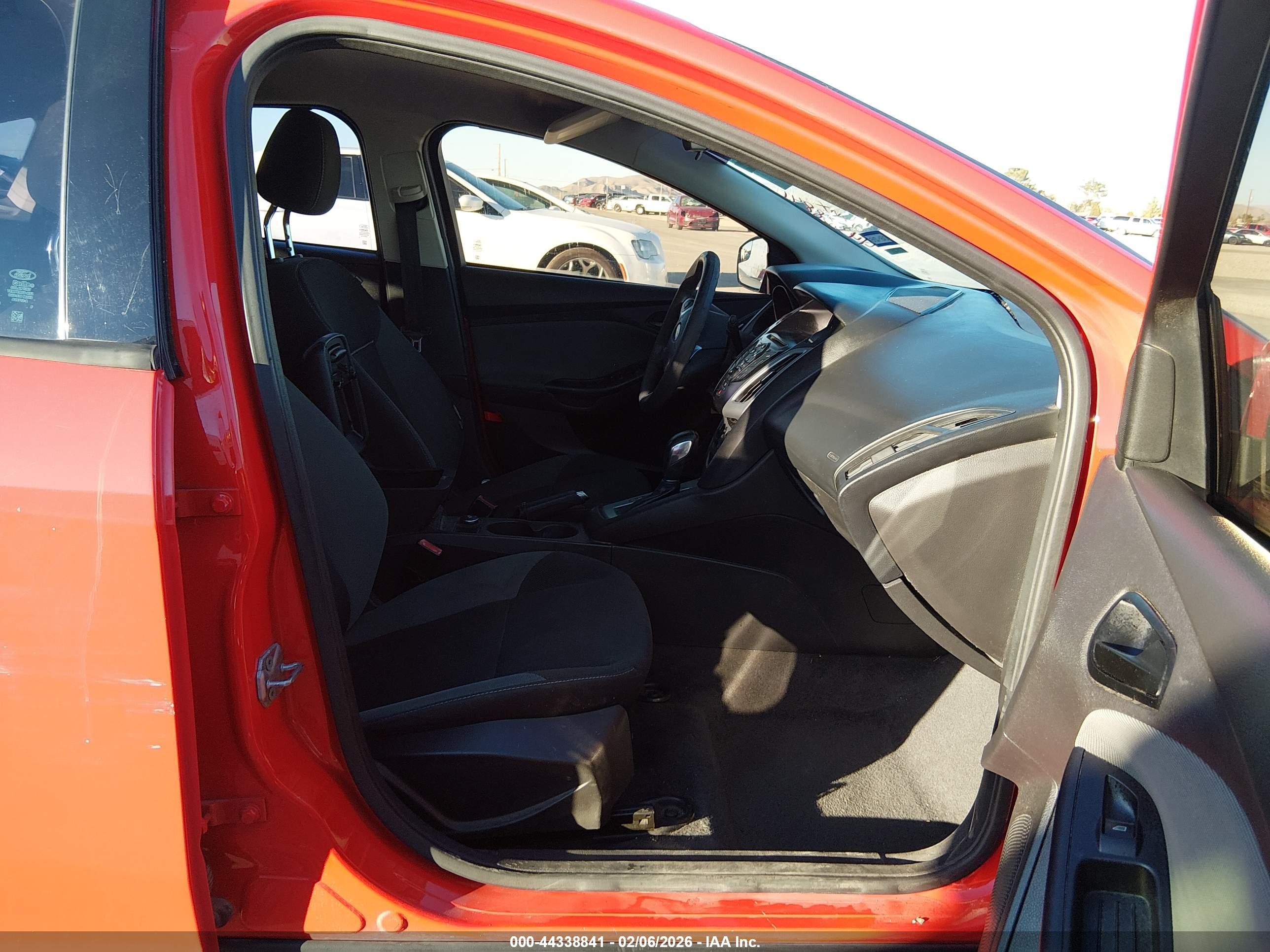 FORD FOCUS image 5