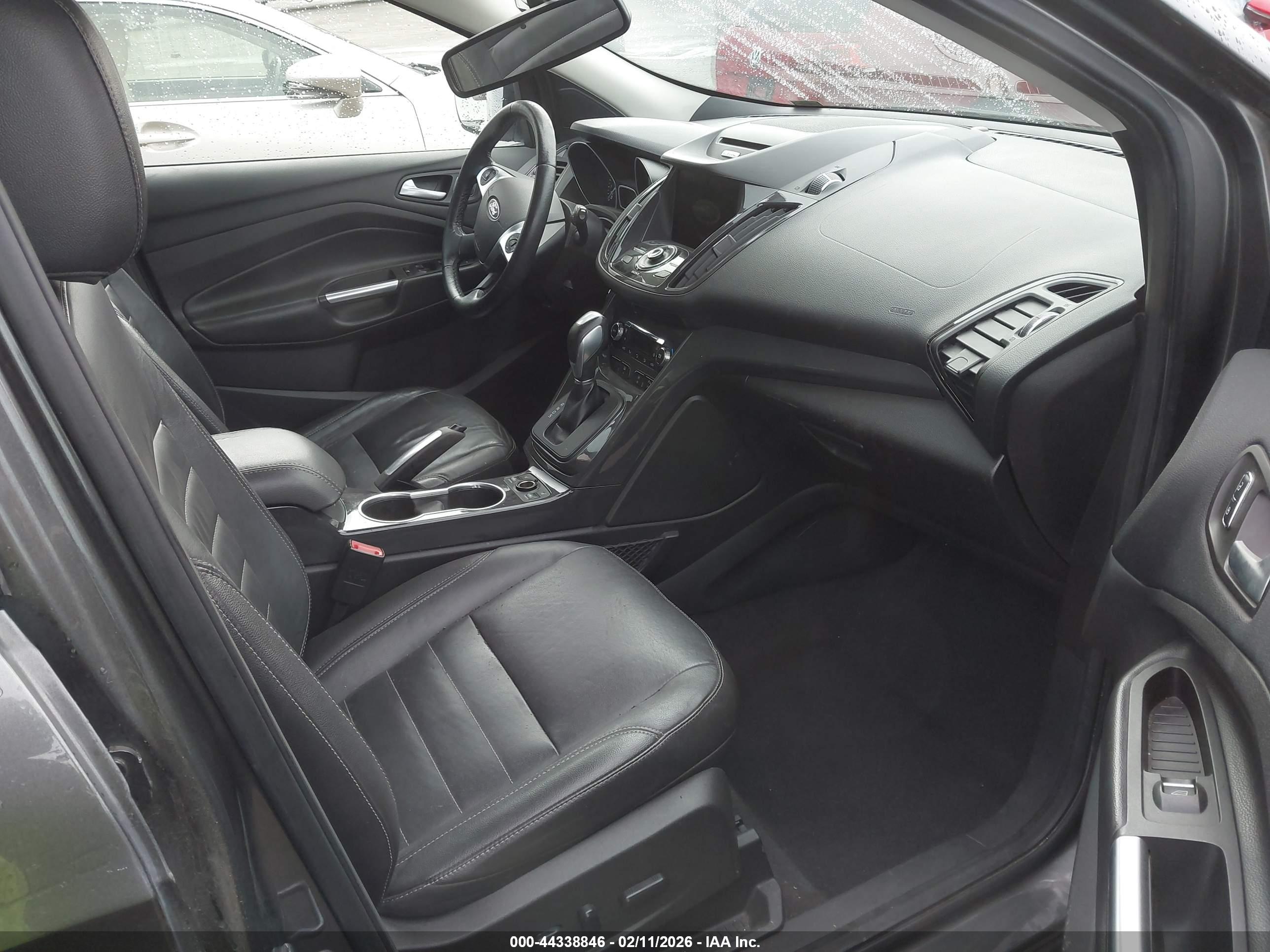FORD ESCAPE image 5