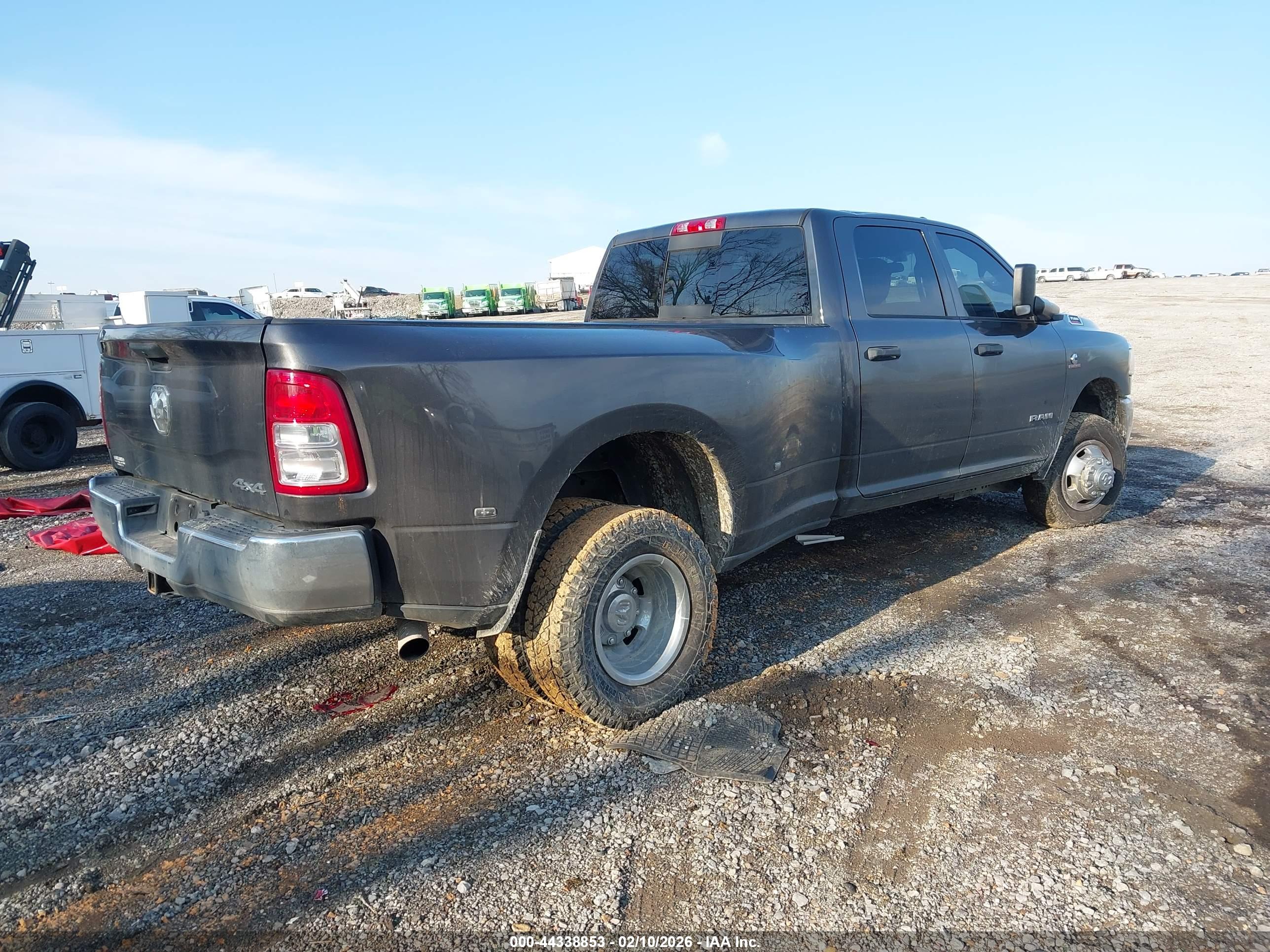 RAM 3500 image 4