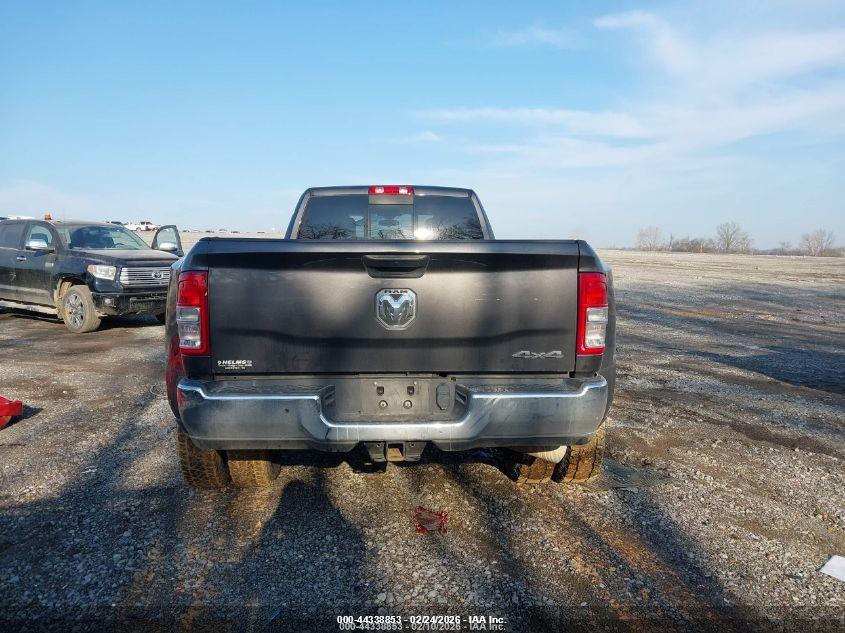 RAM 3500 image 8