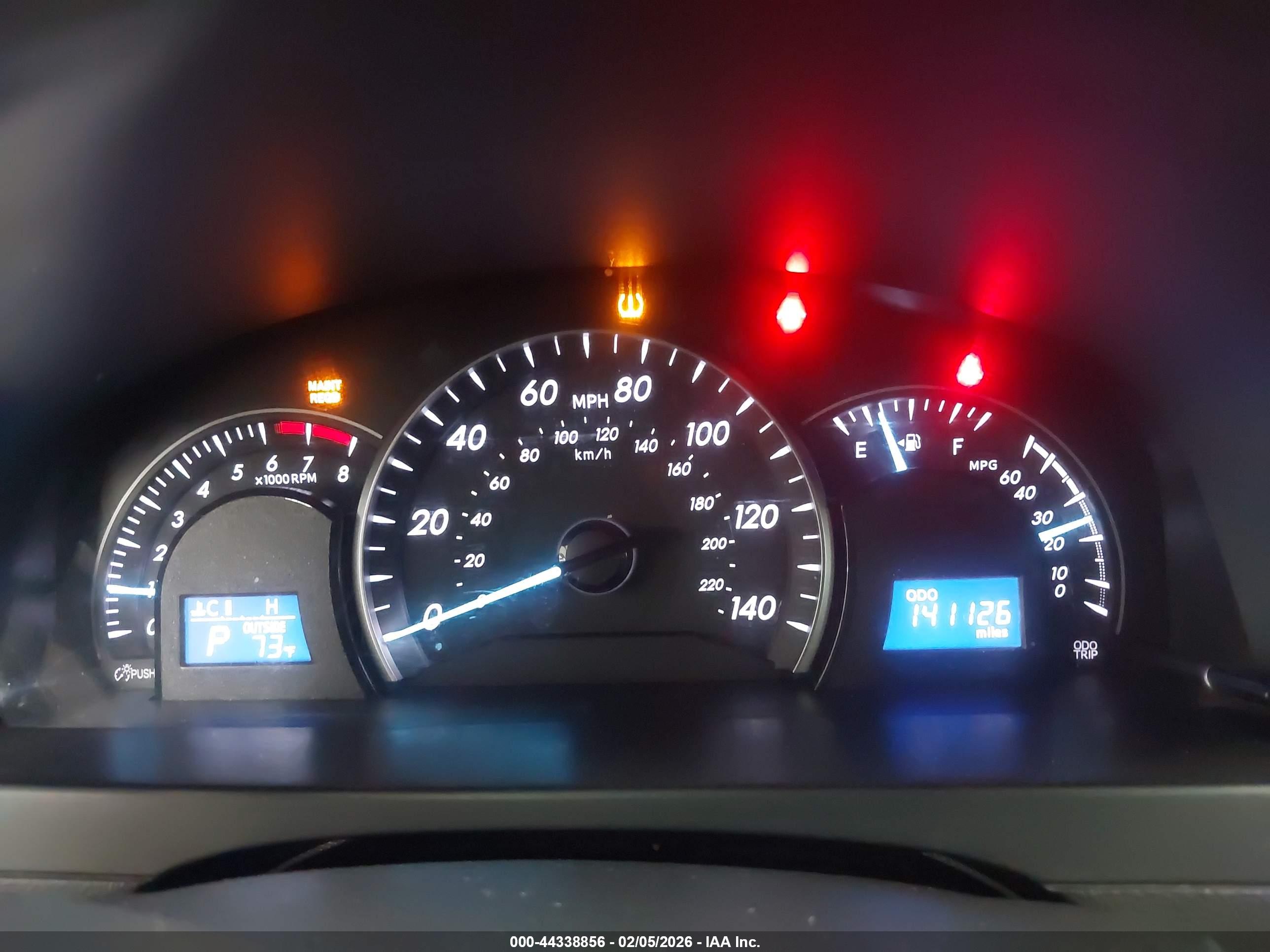 TOYOTA CAMRY image 7