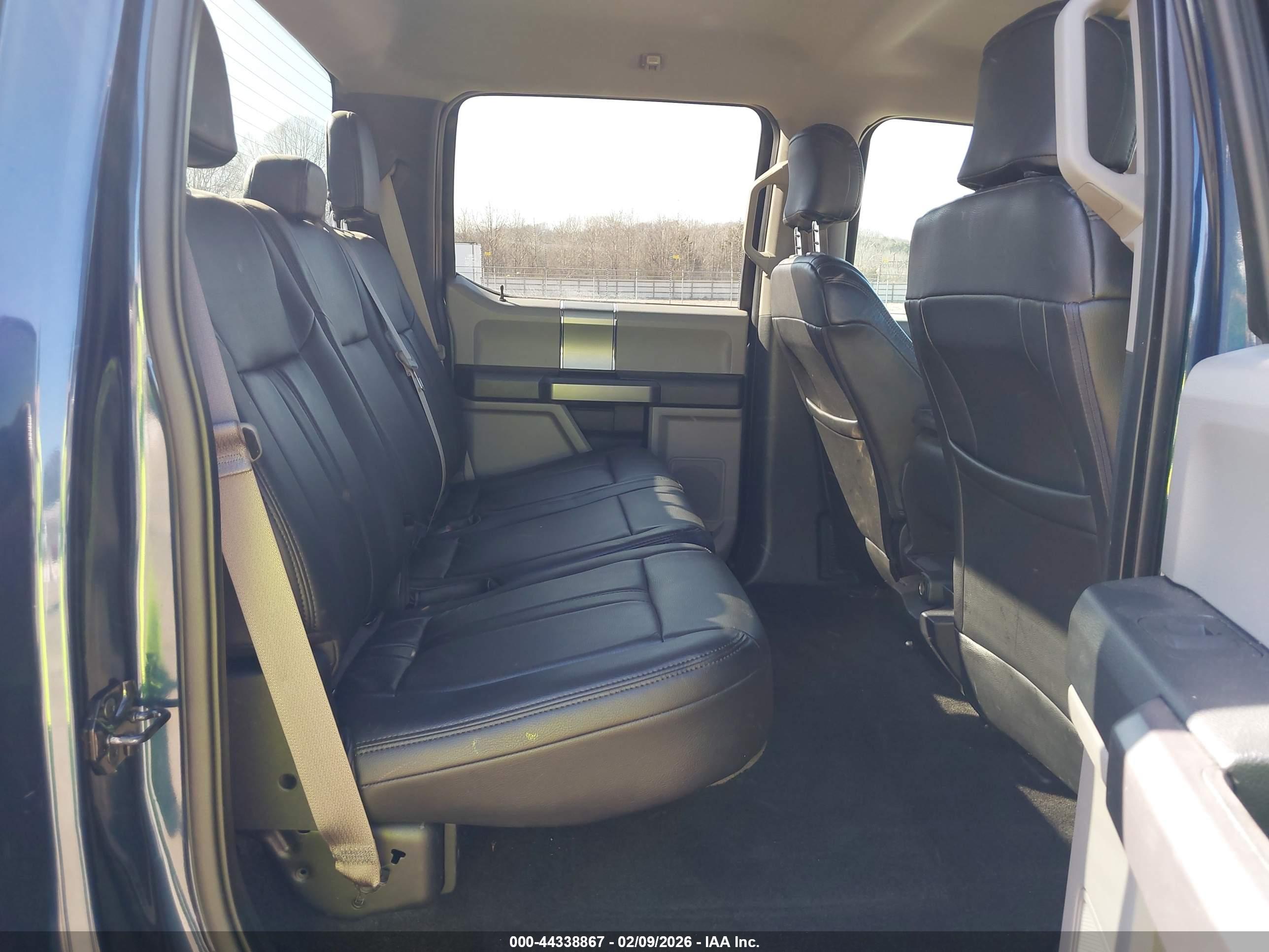 FORD F-150 image 8