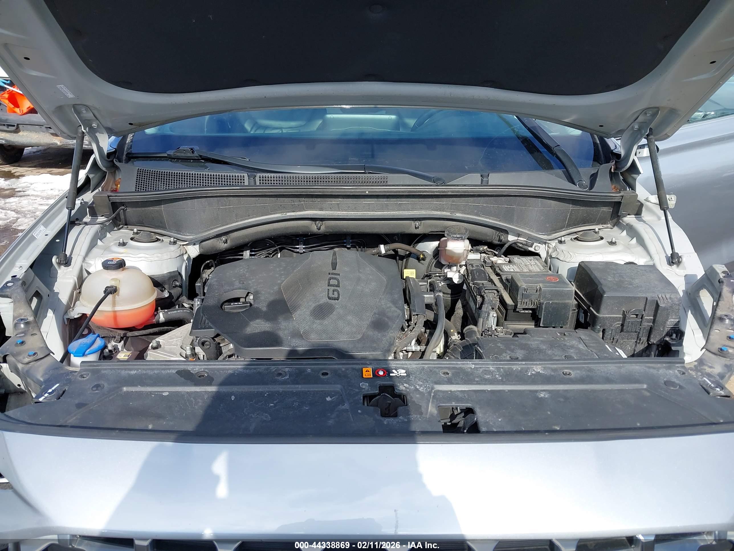 HYUNDAI SANTA image 10