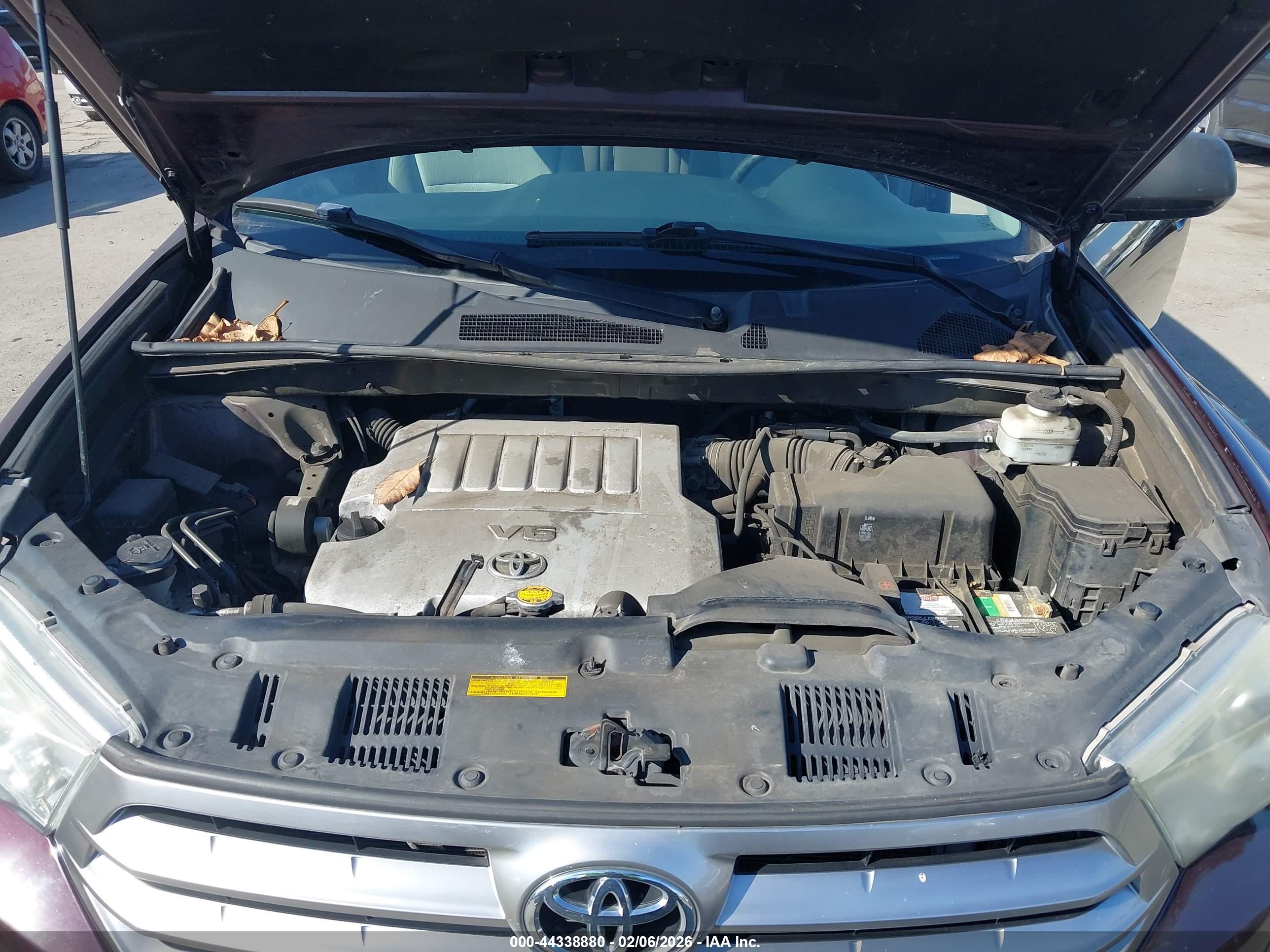 TOYOTA HIGHLANDER image 10