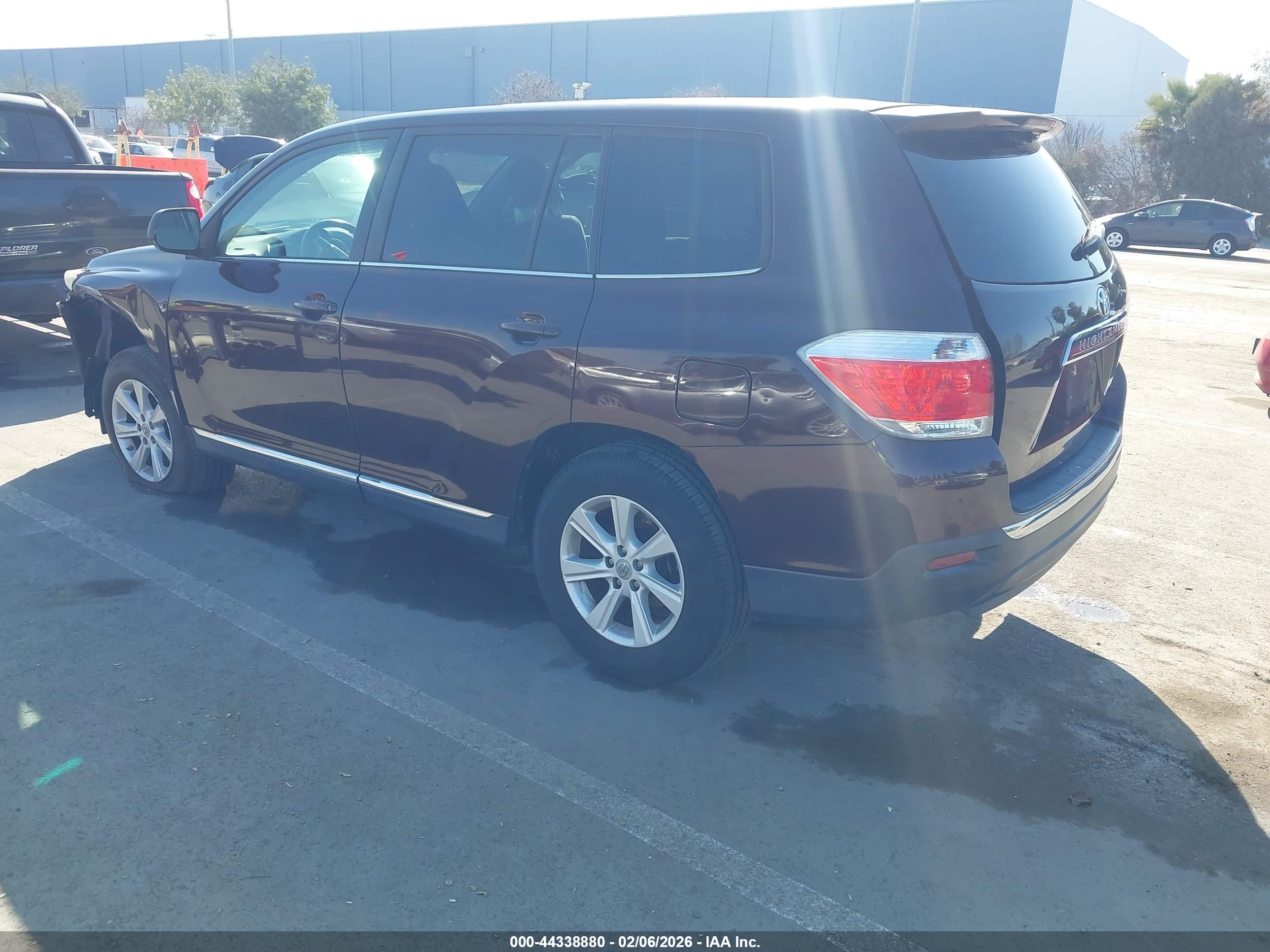 TOYOTA HIGHLANDER image 3