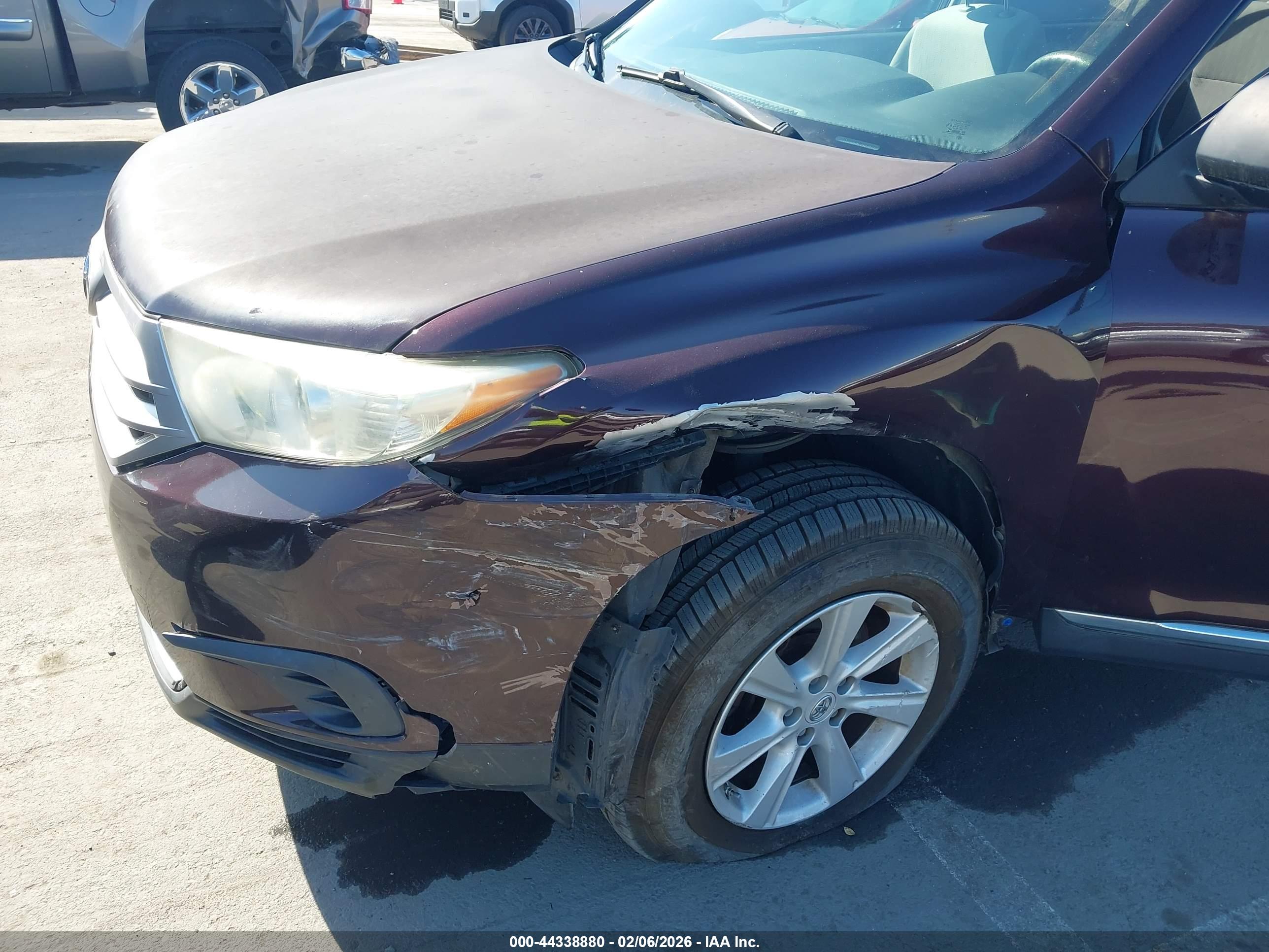 TOYOTA HIGHLANDER image 6