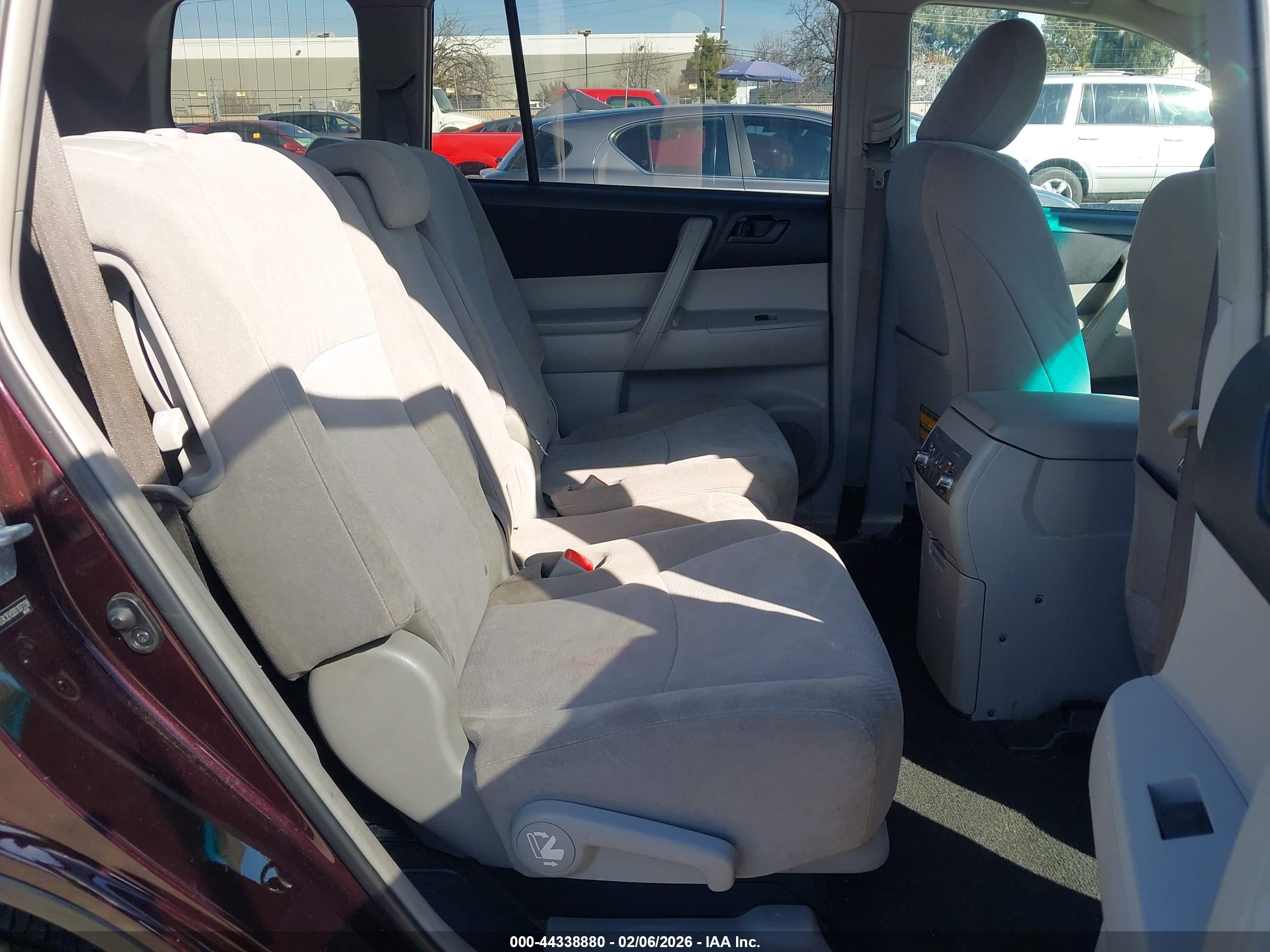 TOYOTA HIGHLANDER image 8
