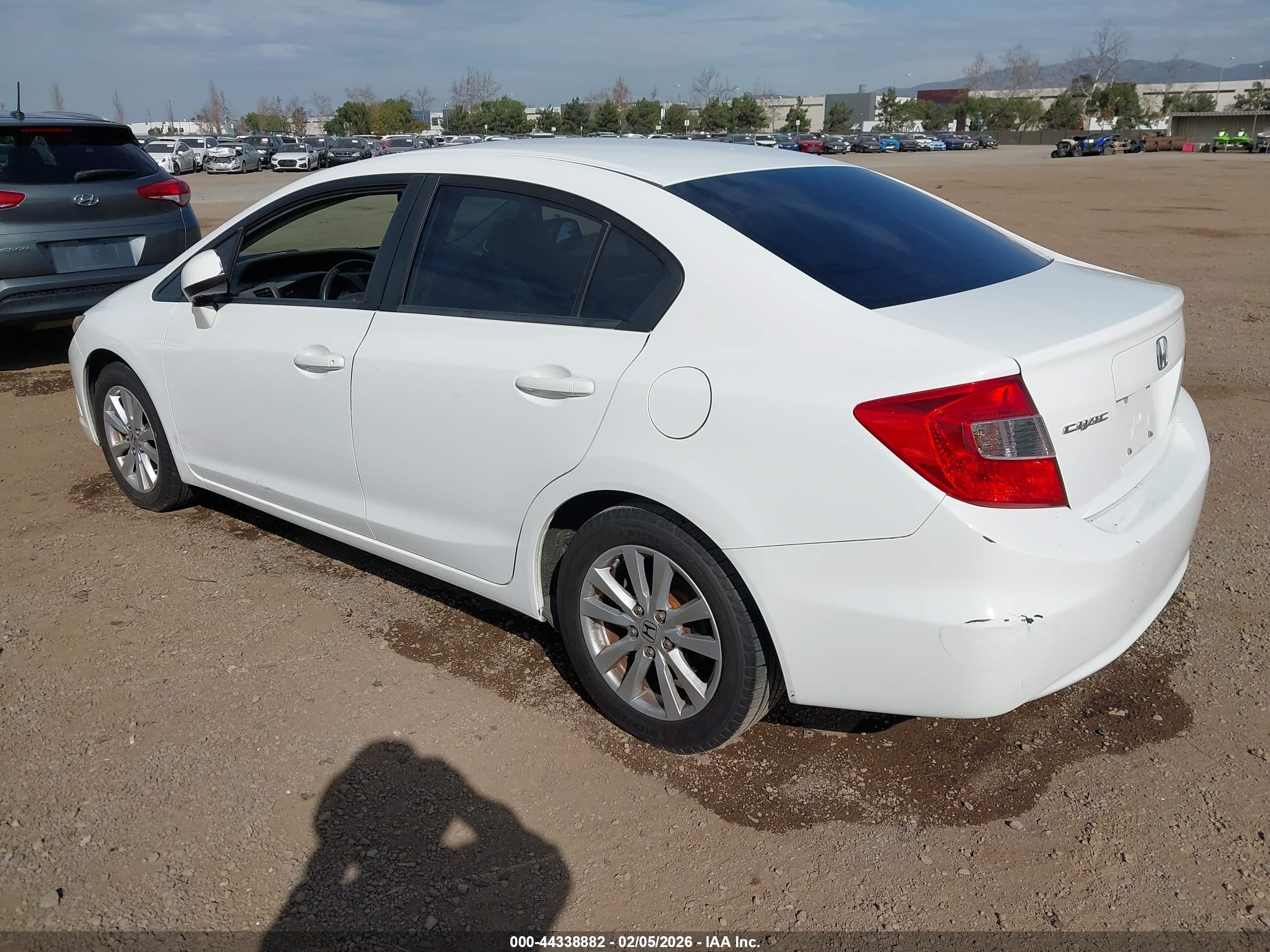 HONDA CIVIC image 3