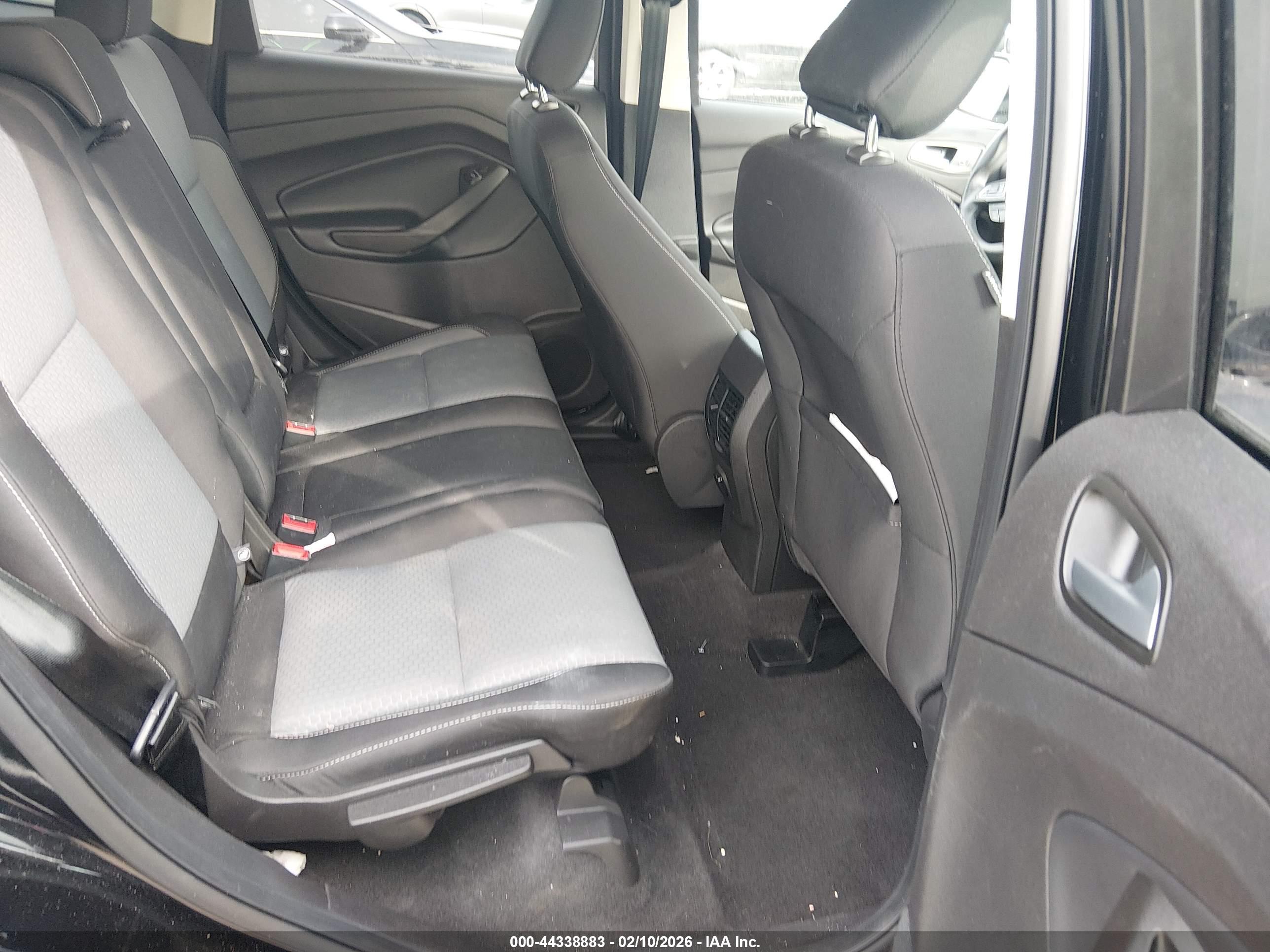 FORD ESCAPE image 8