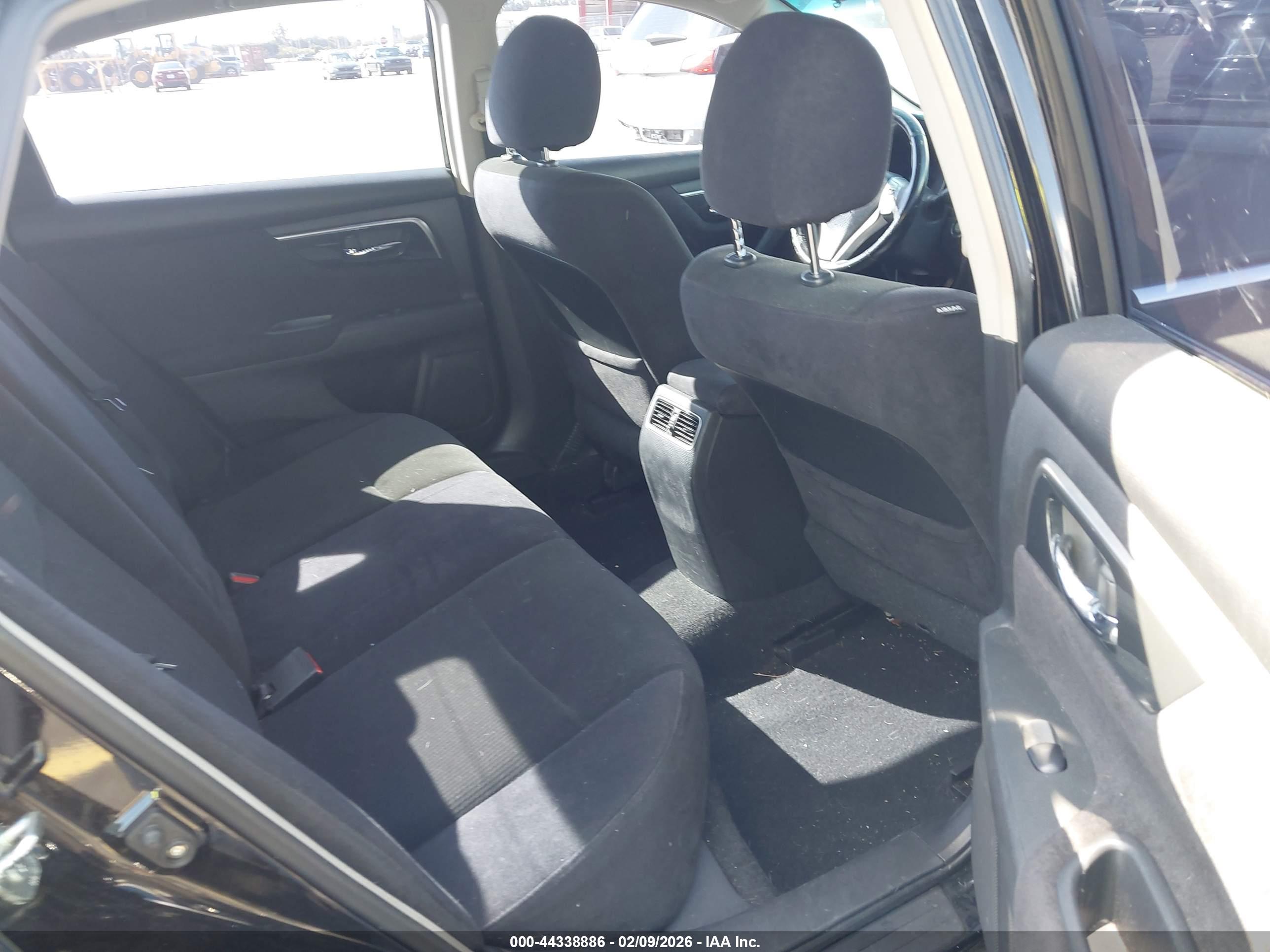 NISSAN ALTIMA image 8