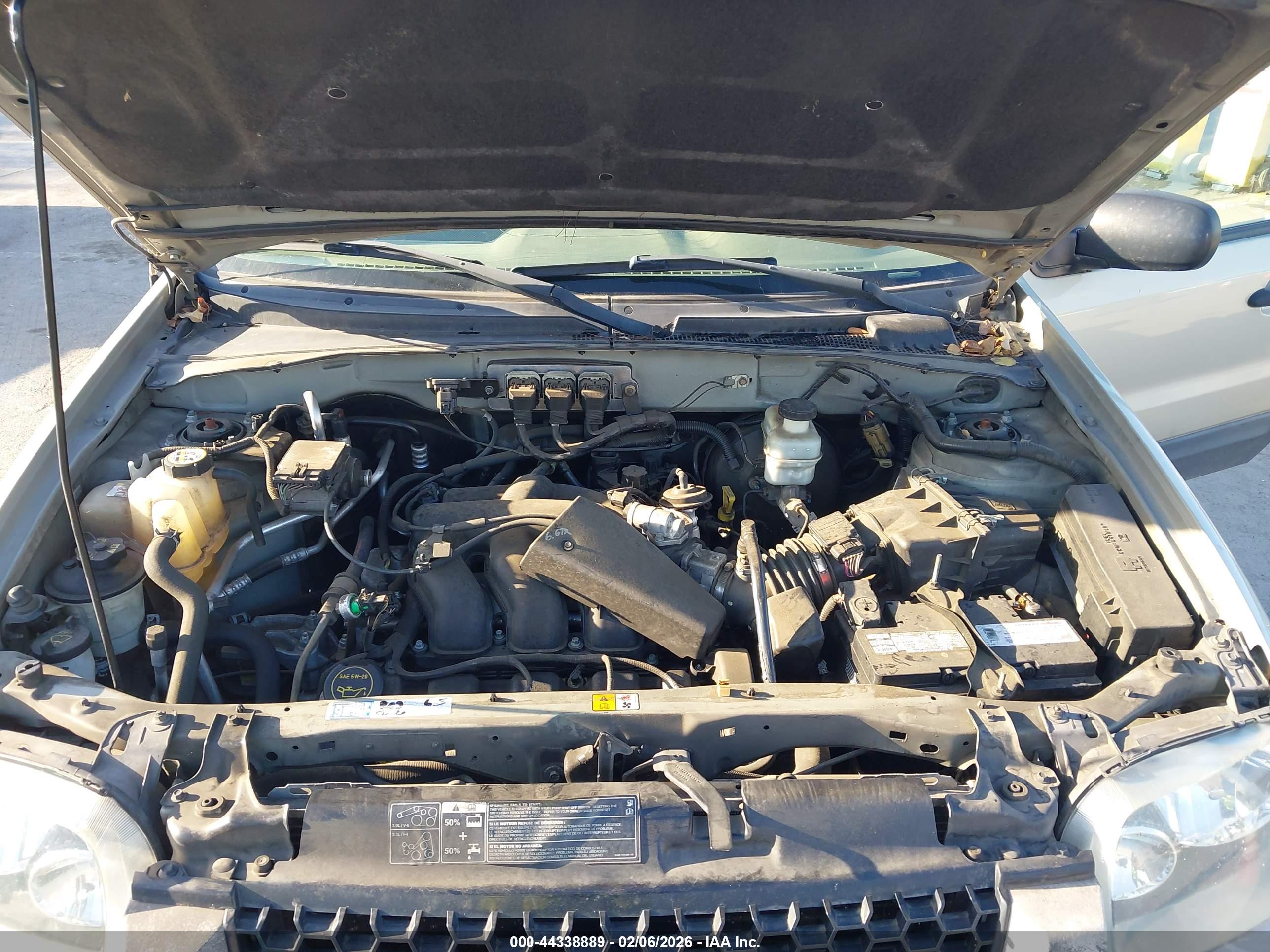 FORD ESCAPE image 10