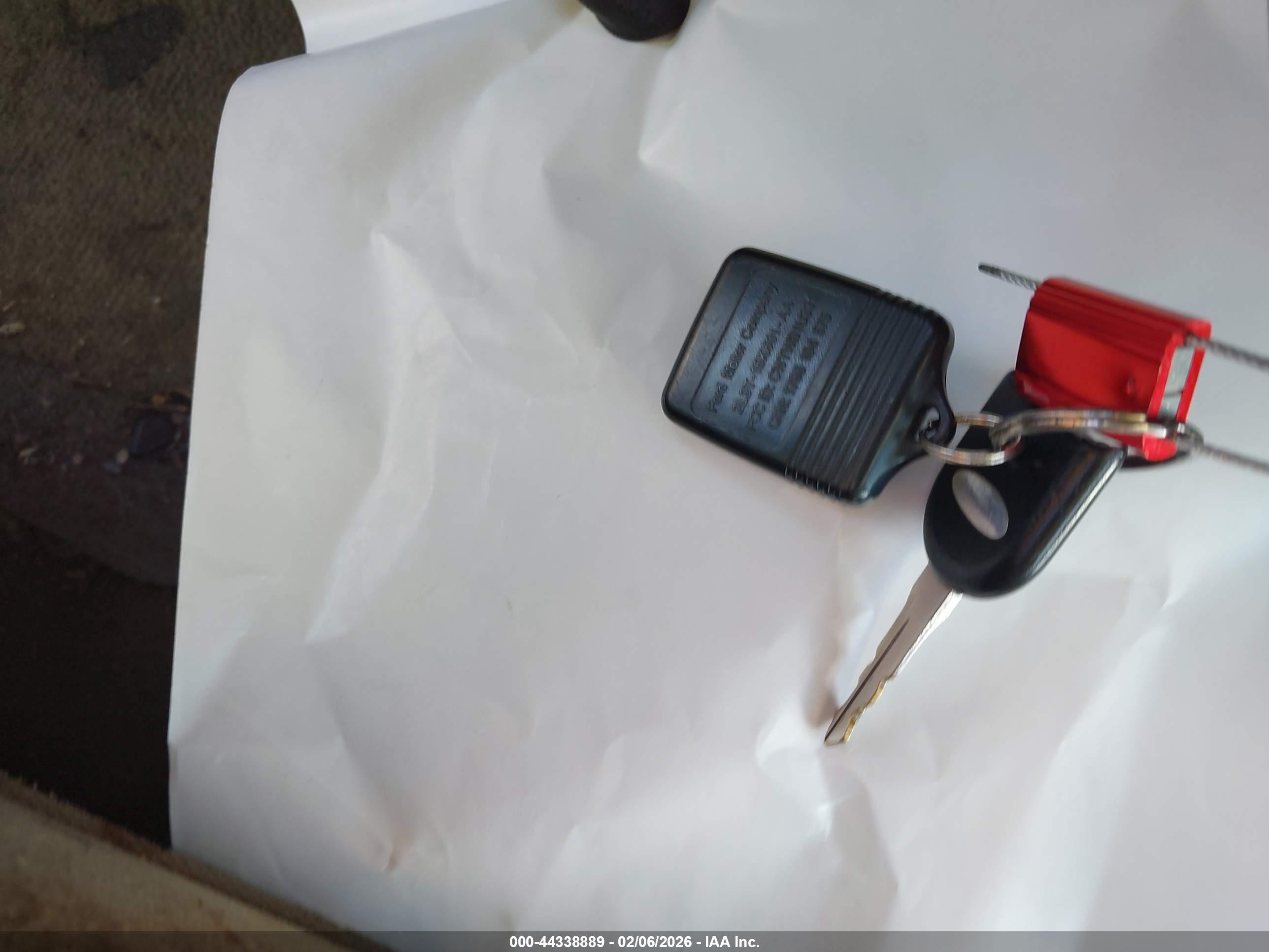 FORD ESCAPE image 11