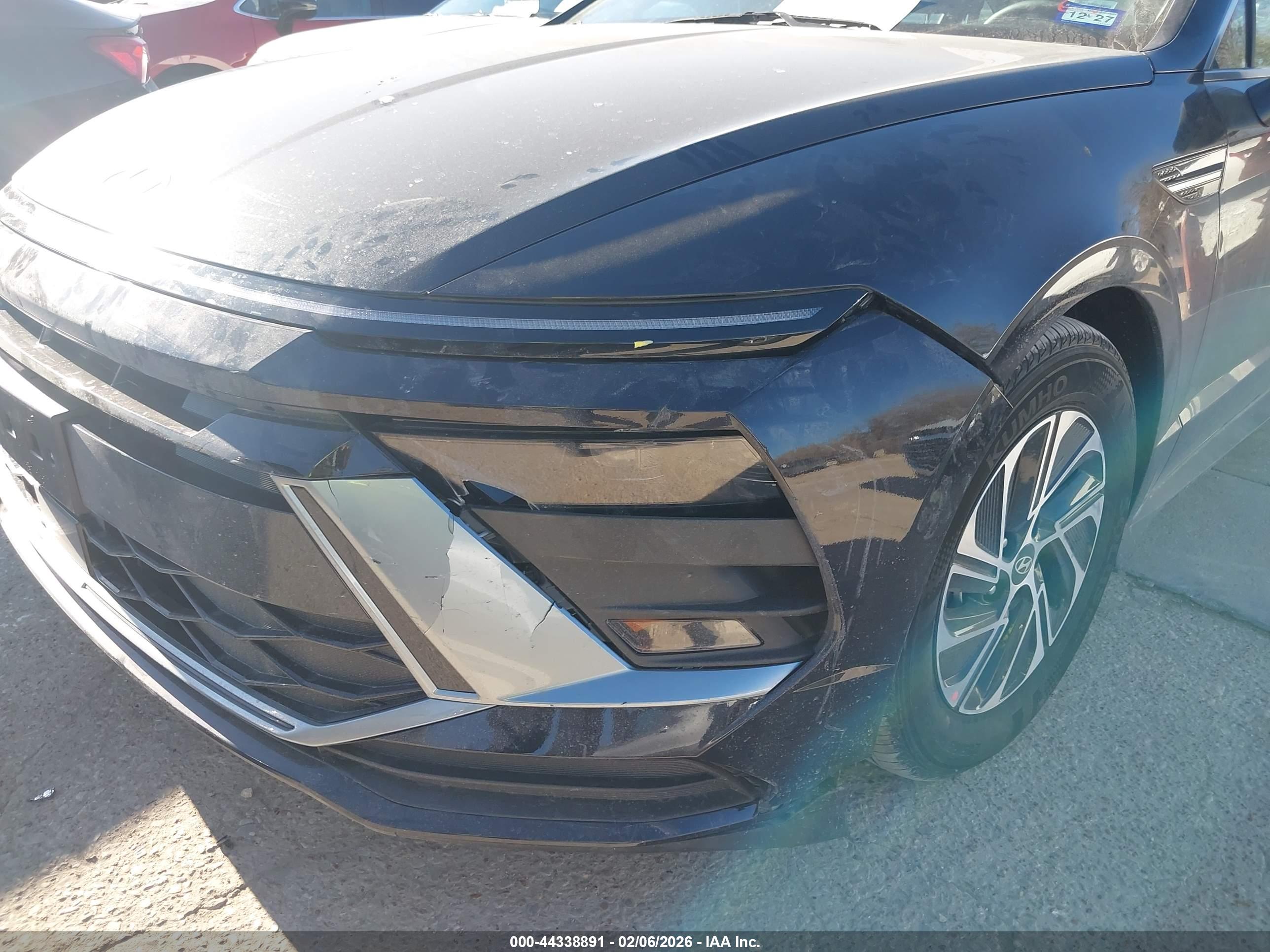 HYUNDAI SONATA image 6