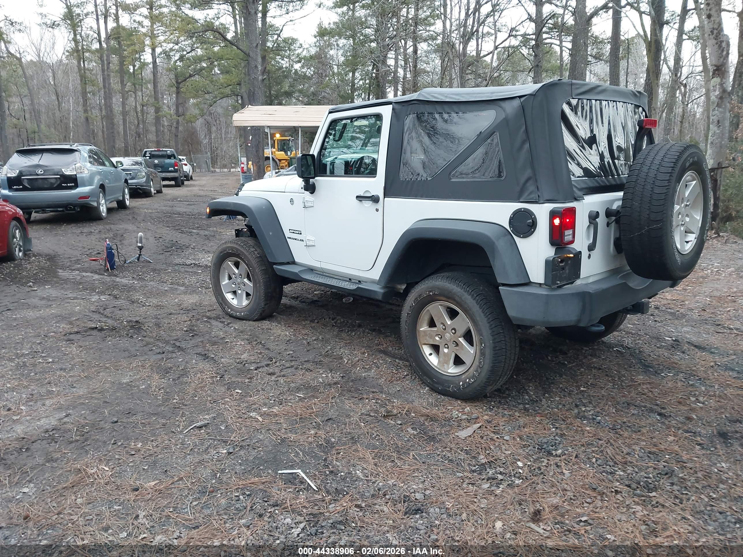 JEEP WRANGLER image 3