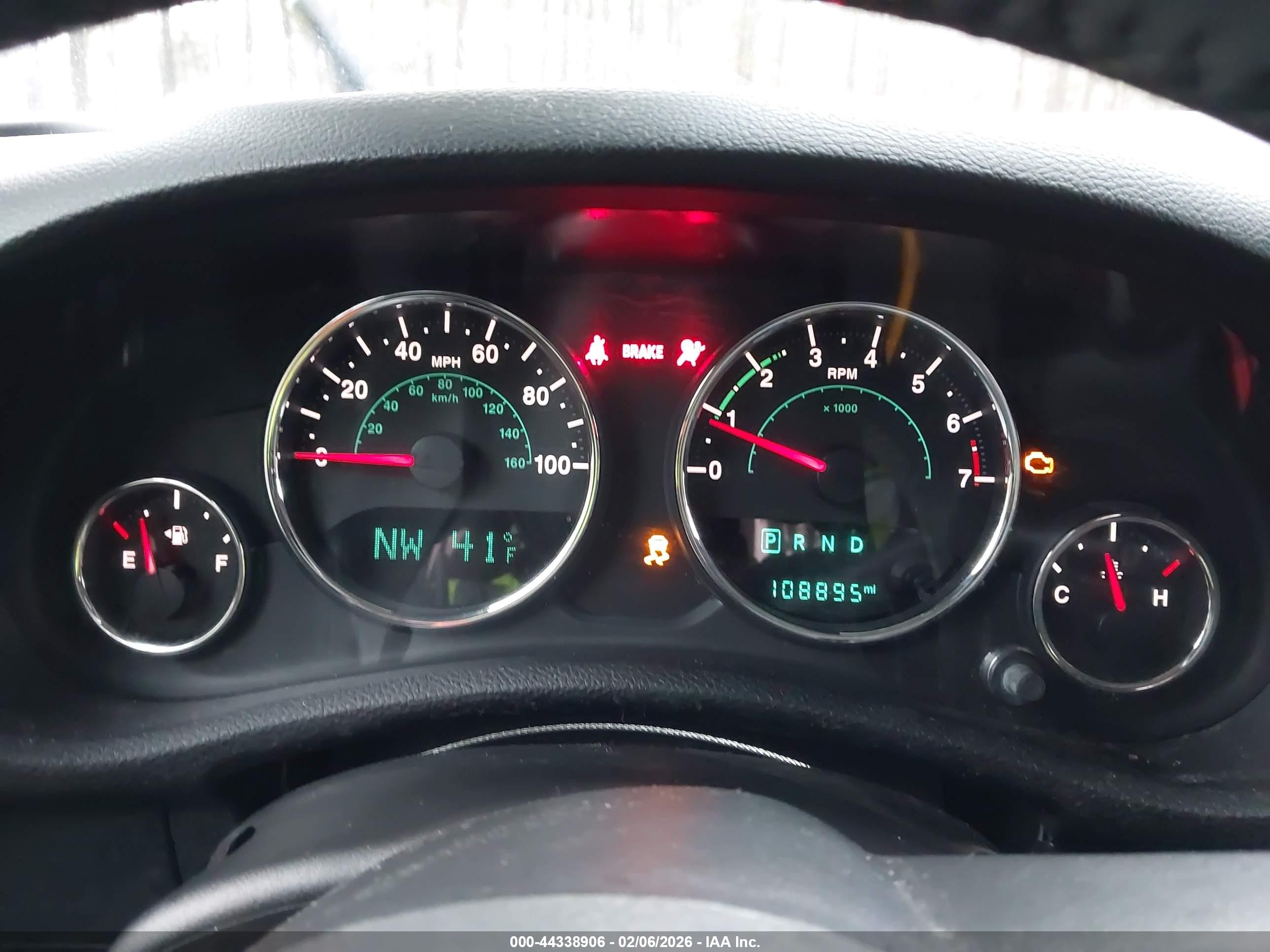 JEEP WRANGLER image 7