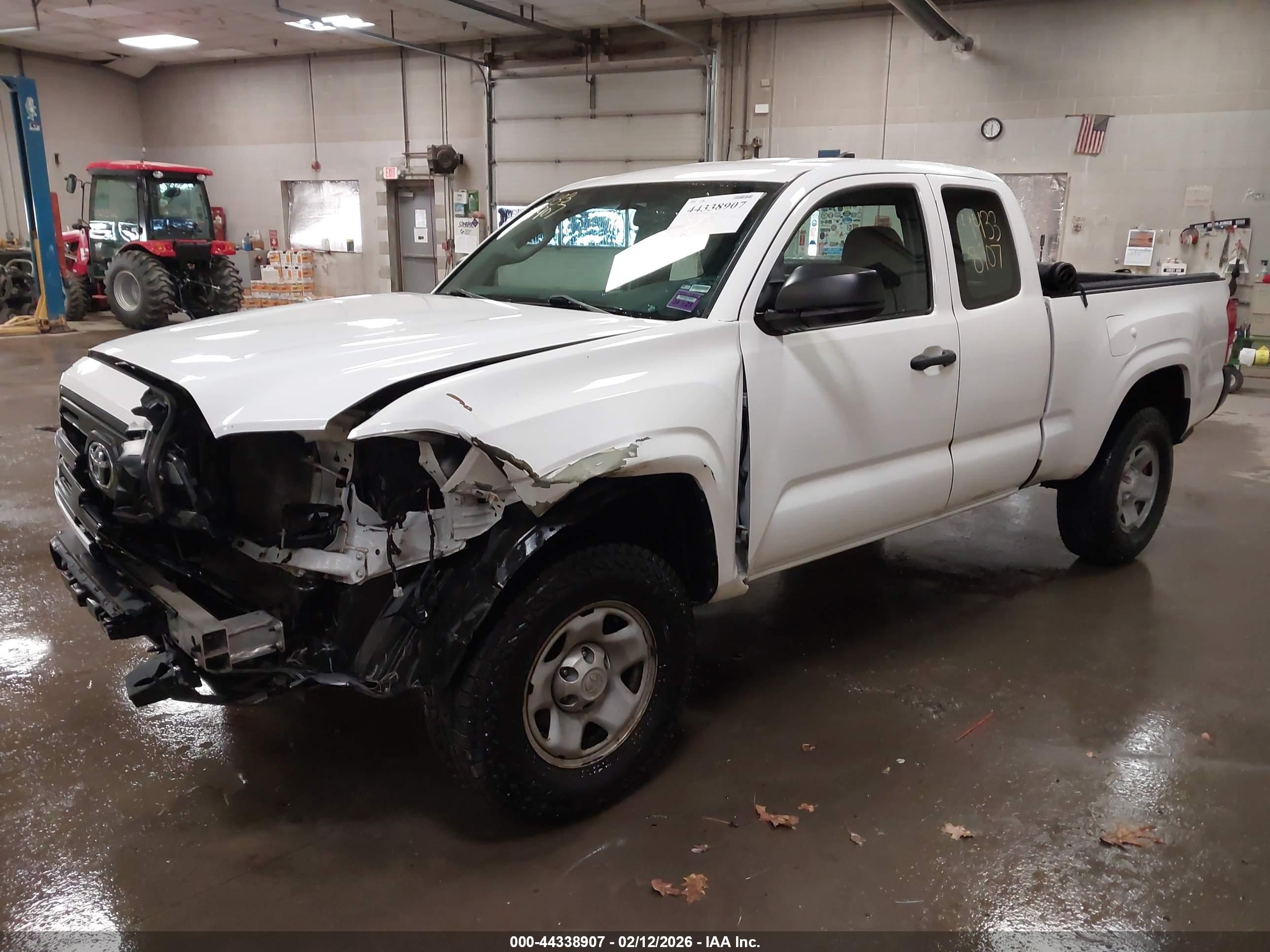 TOYOTA TACOMA image 2