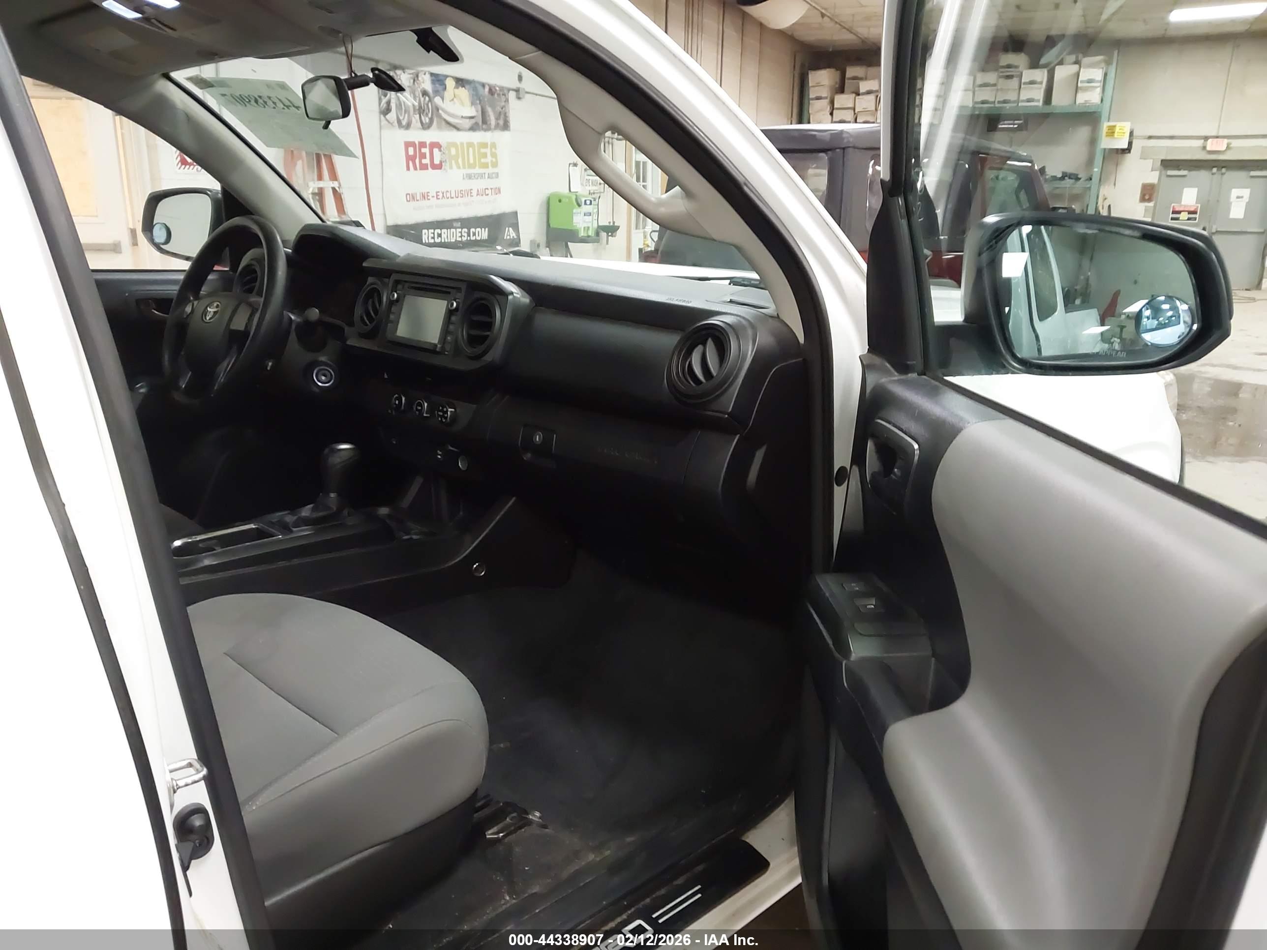 TOYOTA TACOMA image 5