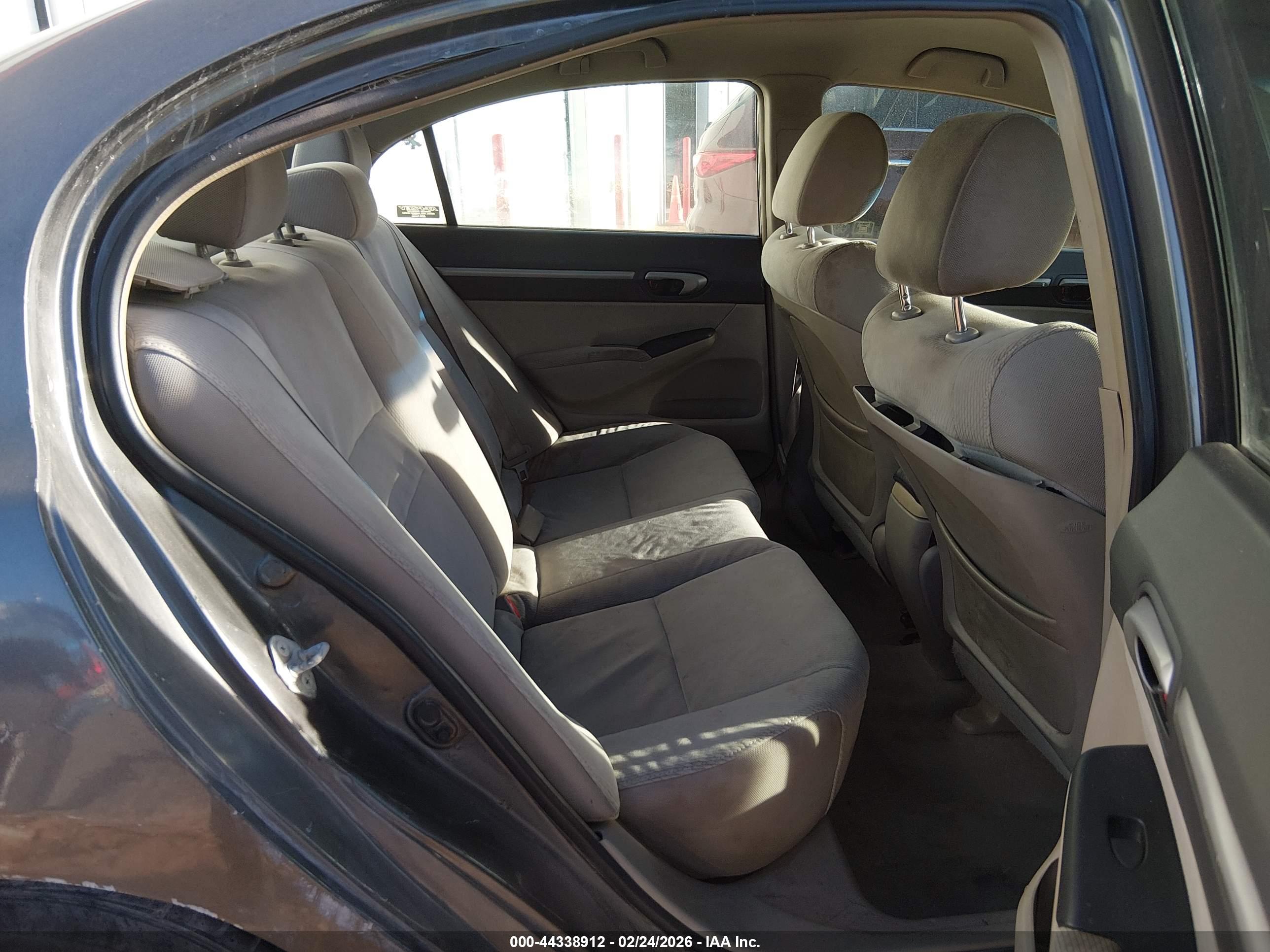 HONDA CIVIC image 8