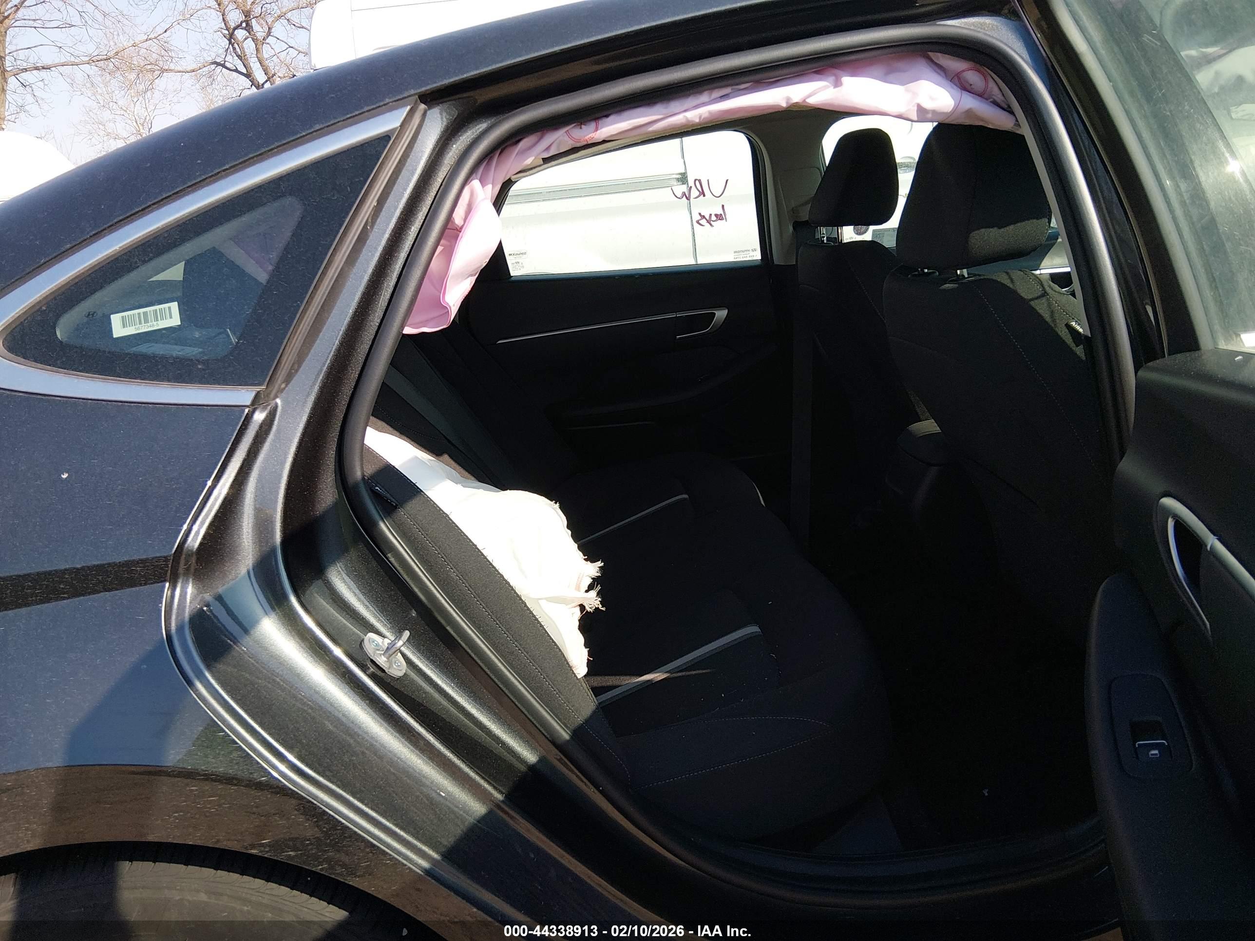 HYUNDAI SONATA image 8