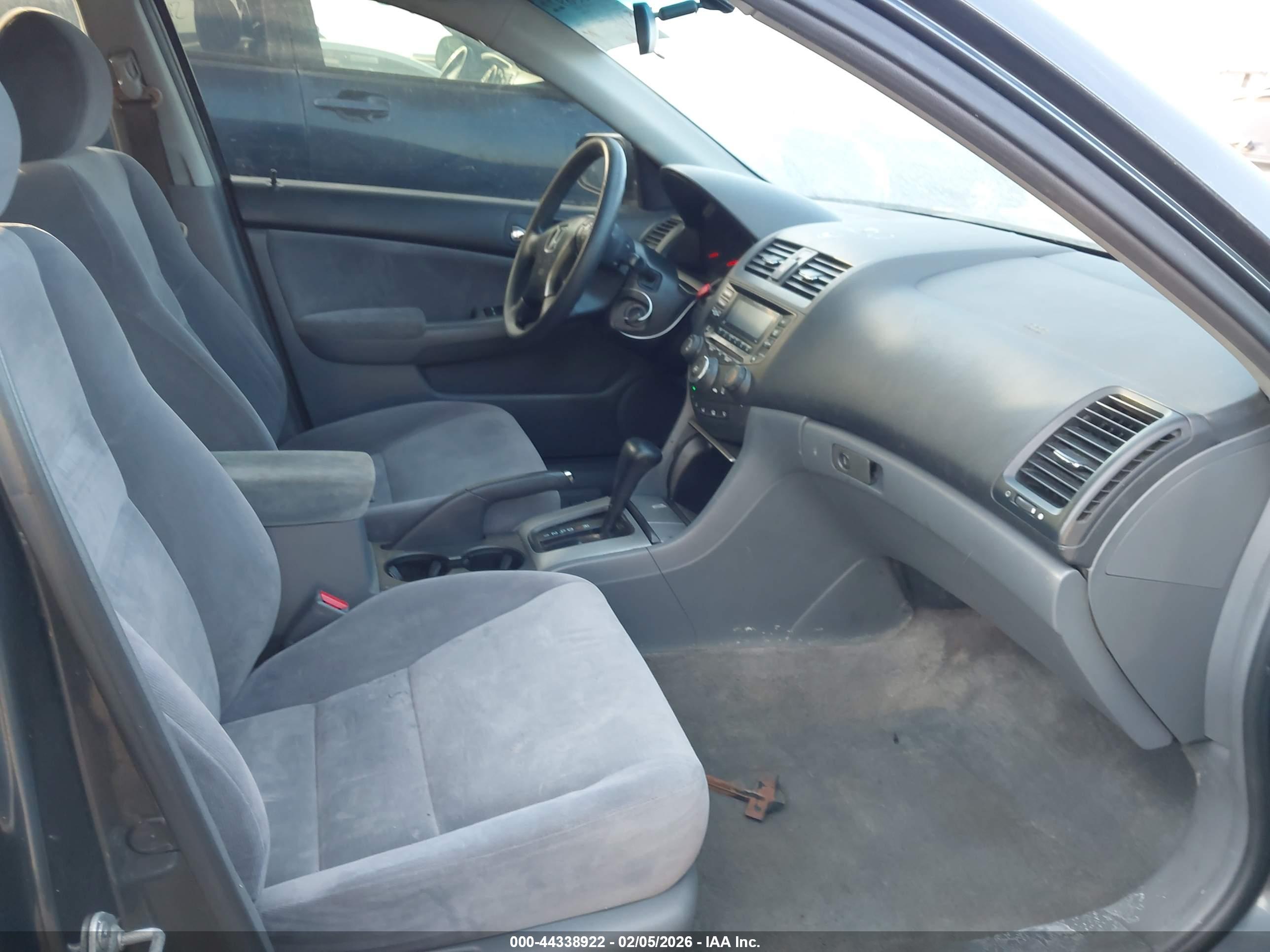 HONDA ACCORD image 5