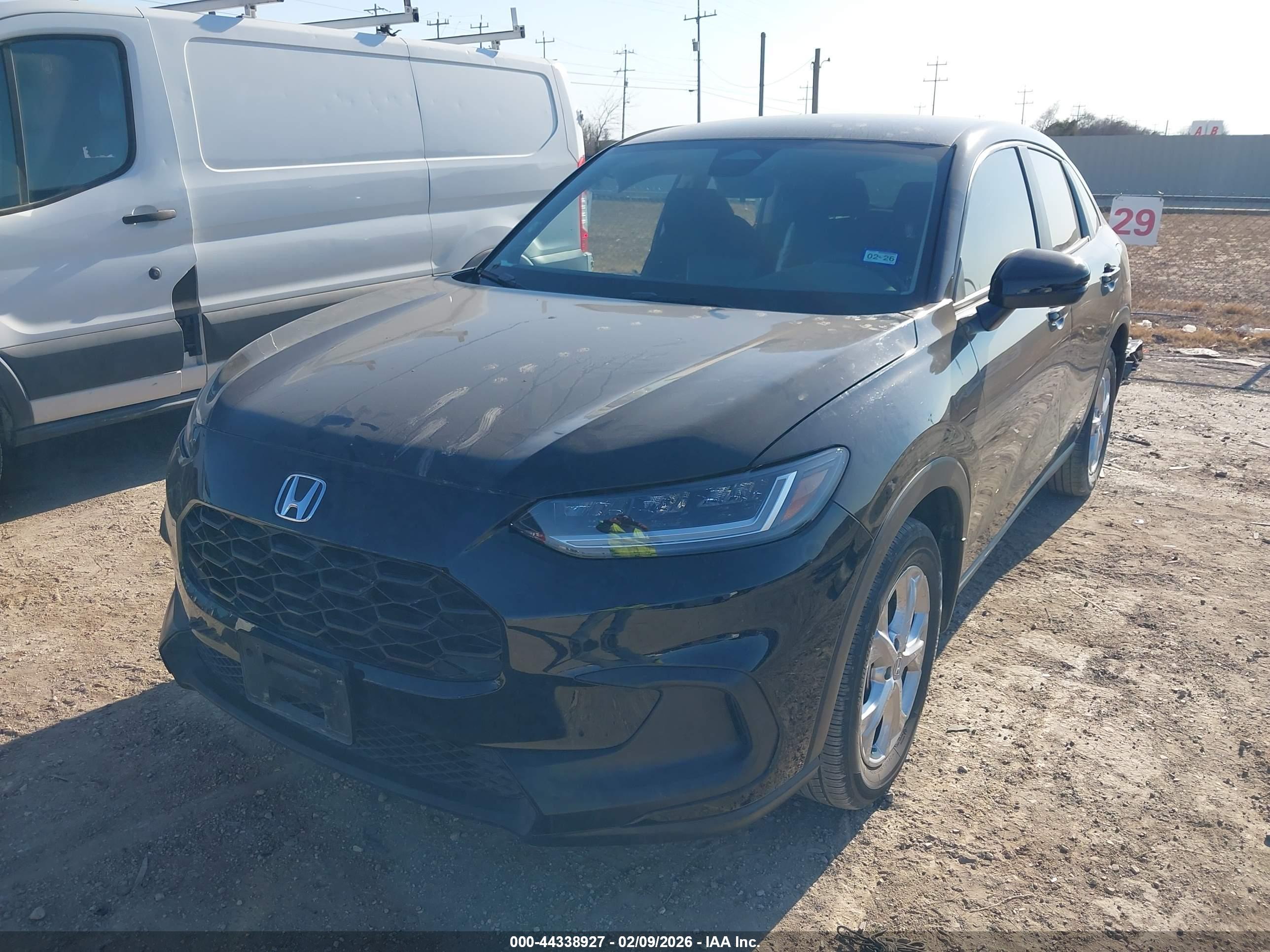HONDA HR-V image 2