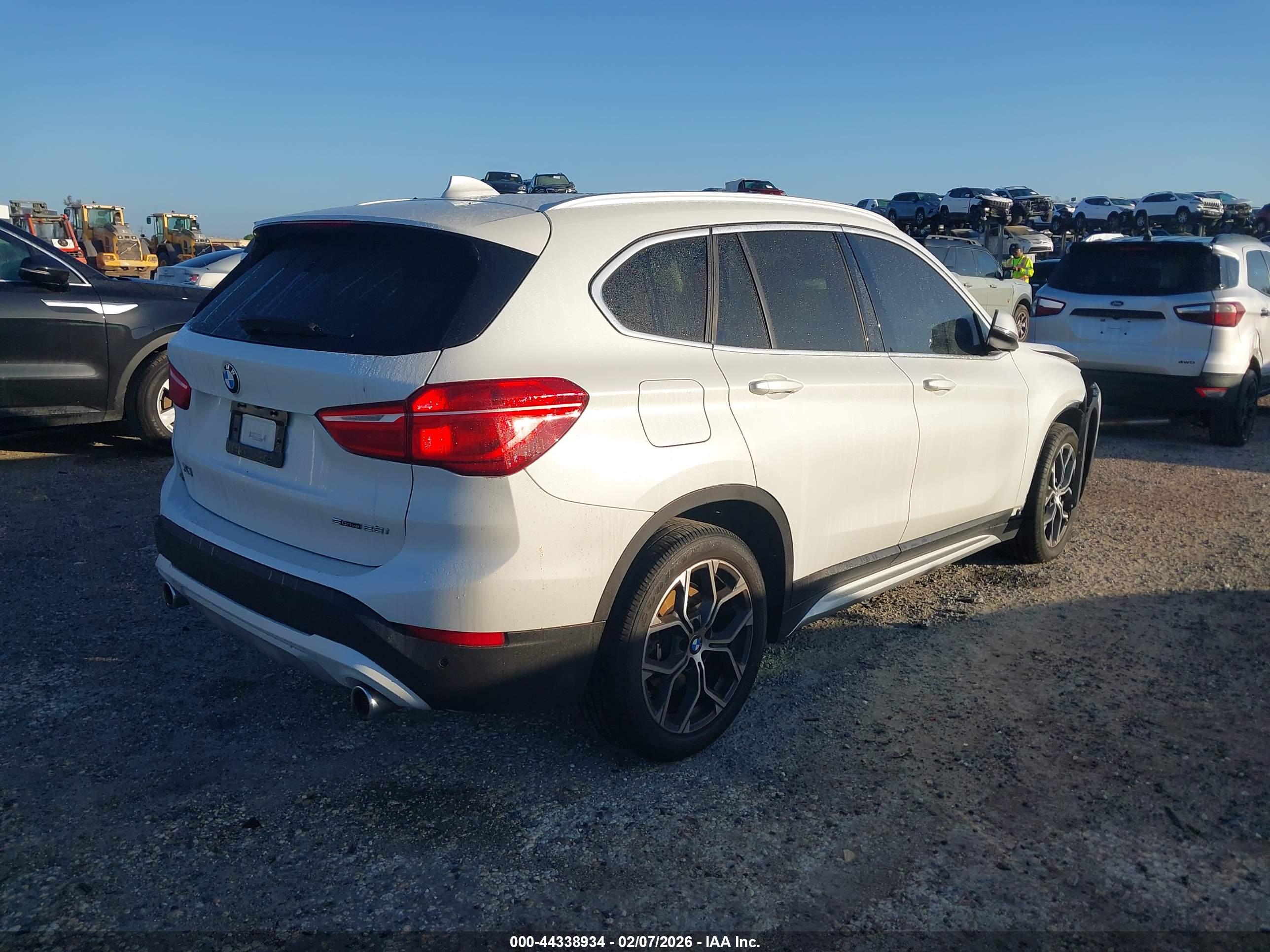 BMW X1 image 4