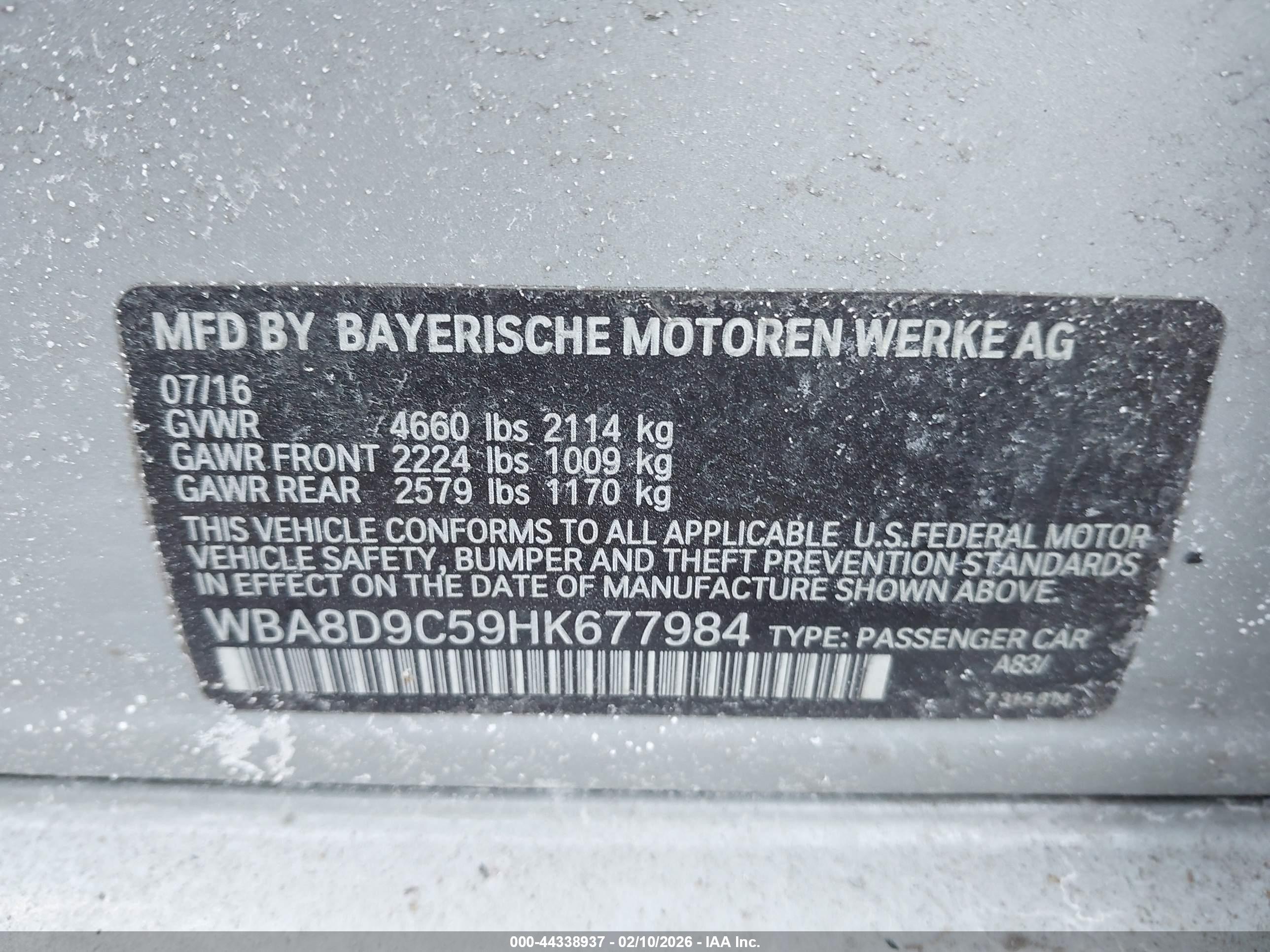 BMW 330I image 9