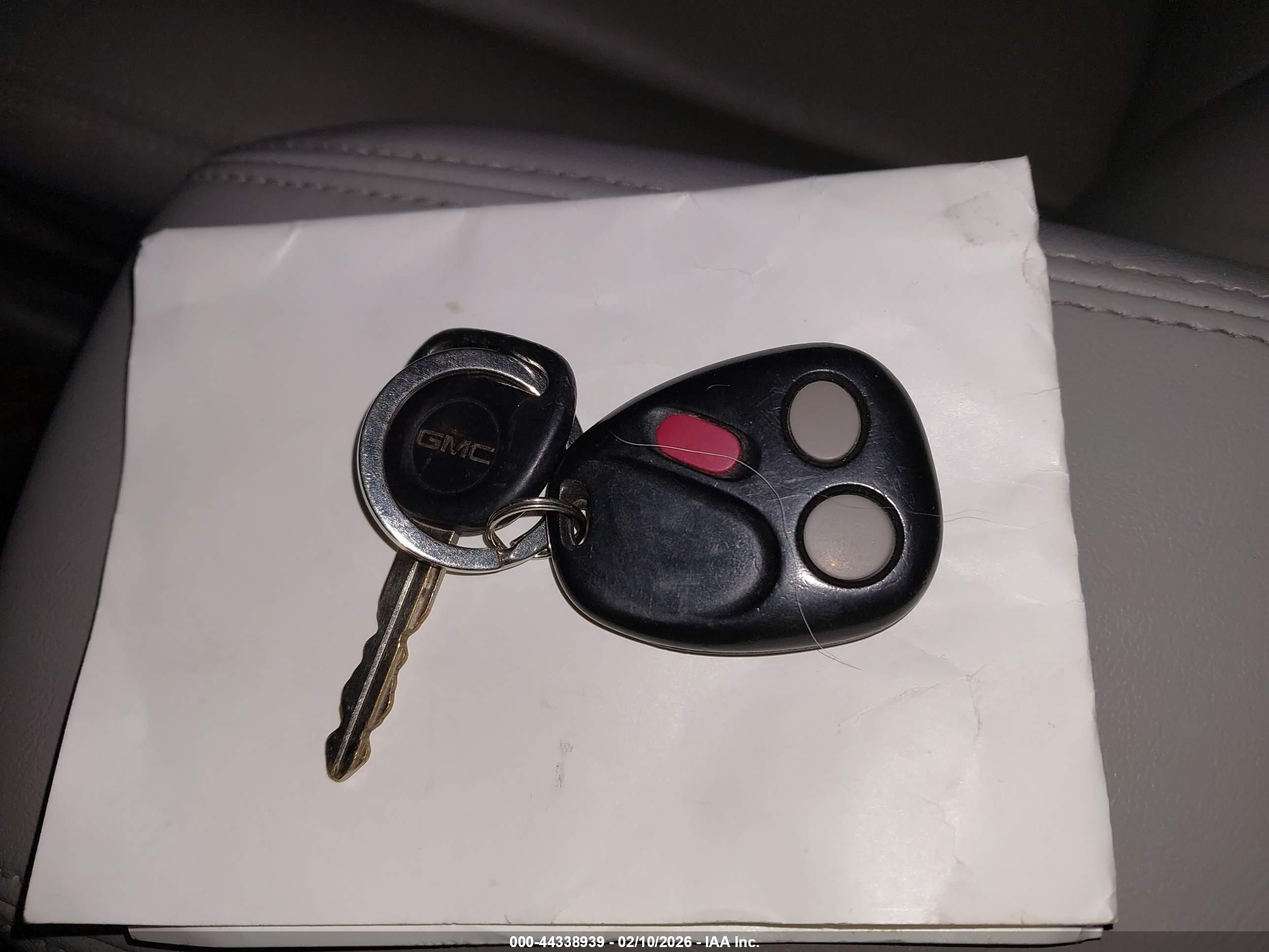 GMC ENVOY image 11