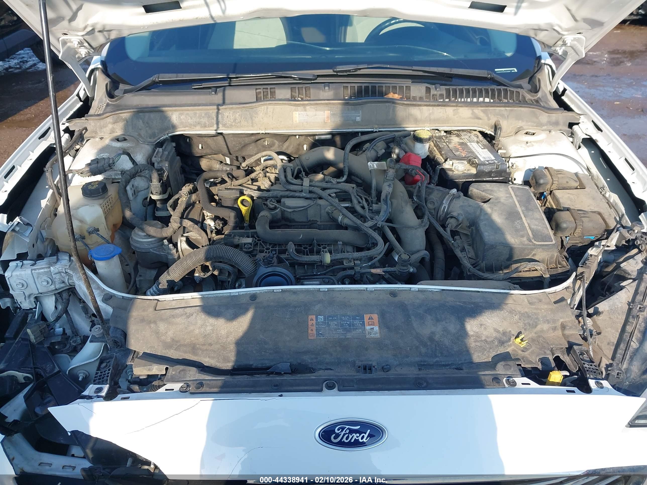 FORD FUSION image 10