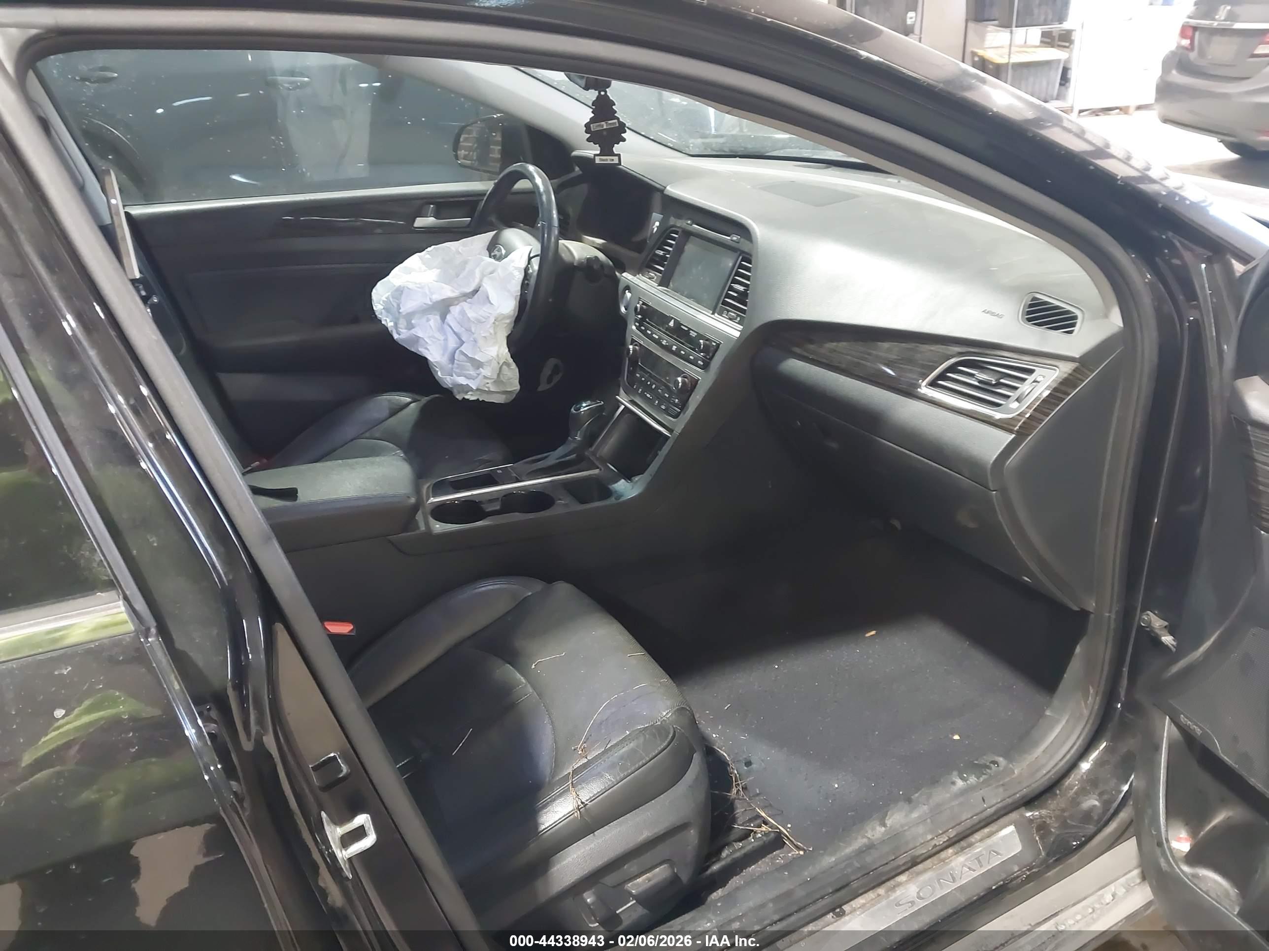 HYUNDAI SONATA image 5