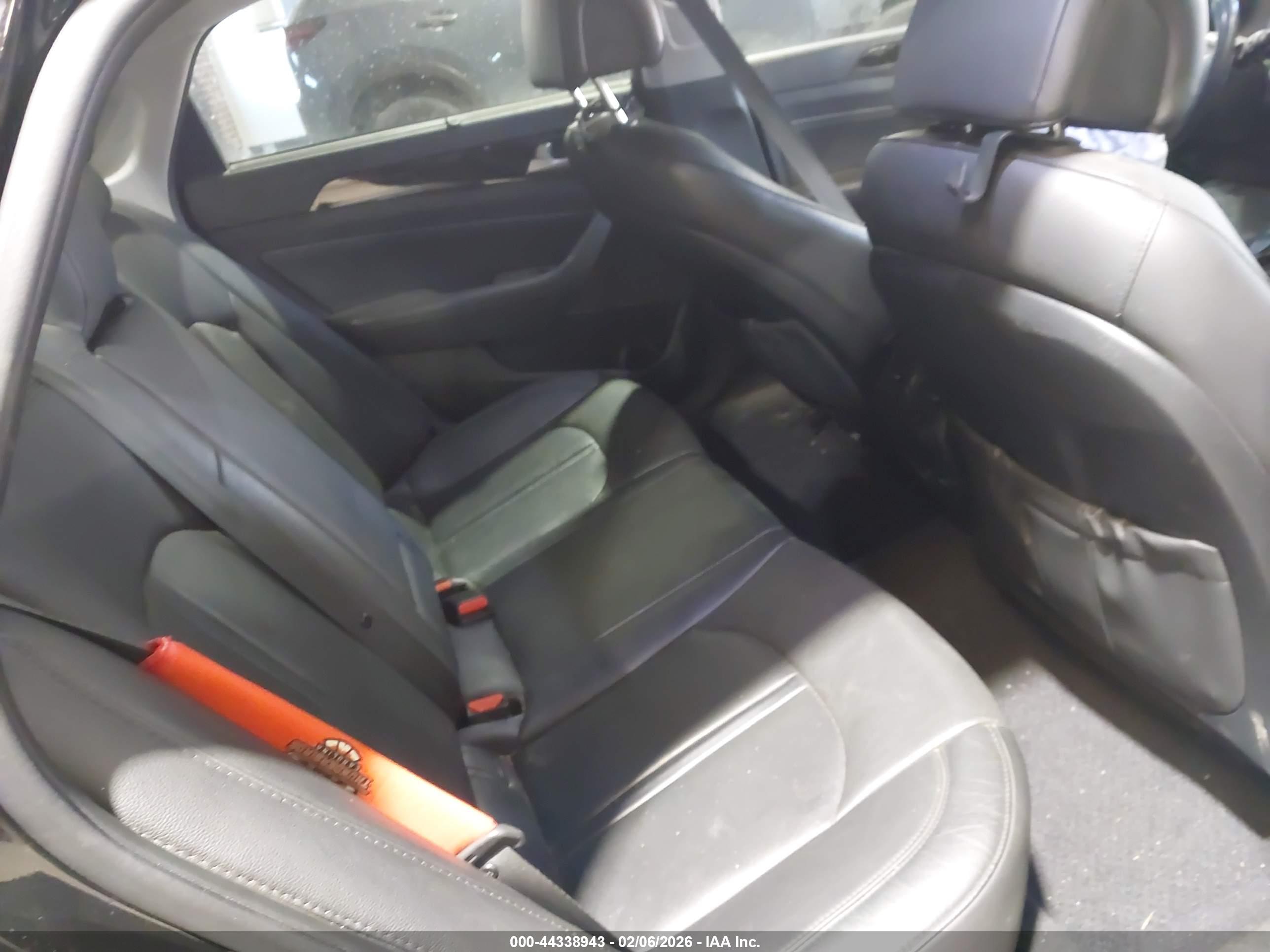 HYUNDAI SONATA image 8