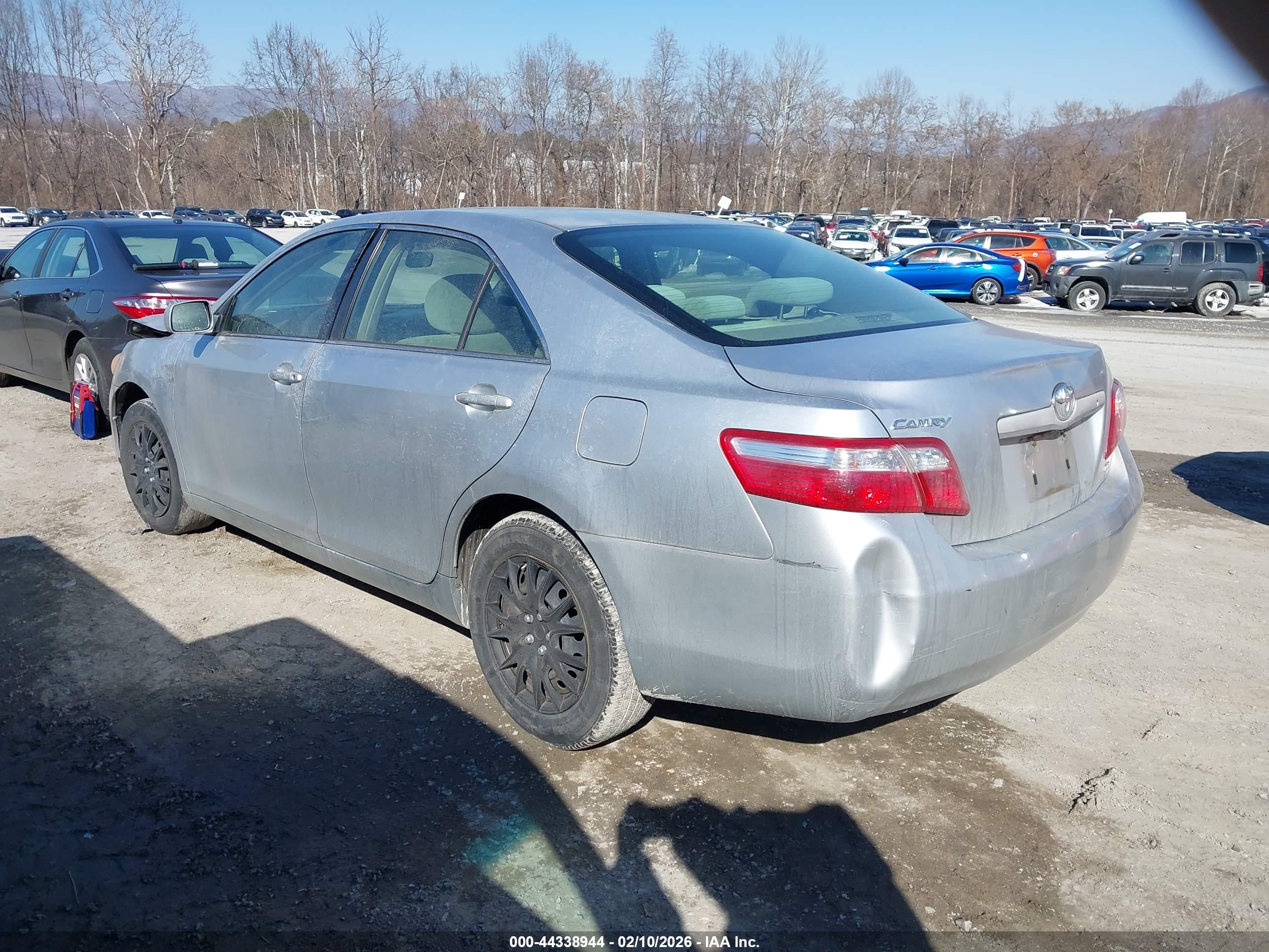 TOYOTA CAMRY image 3